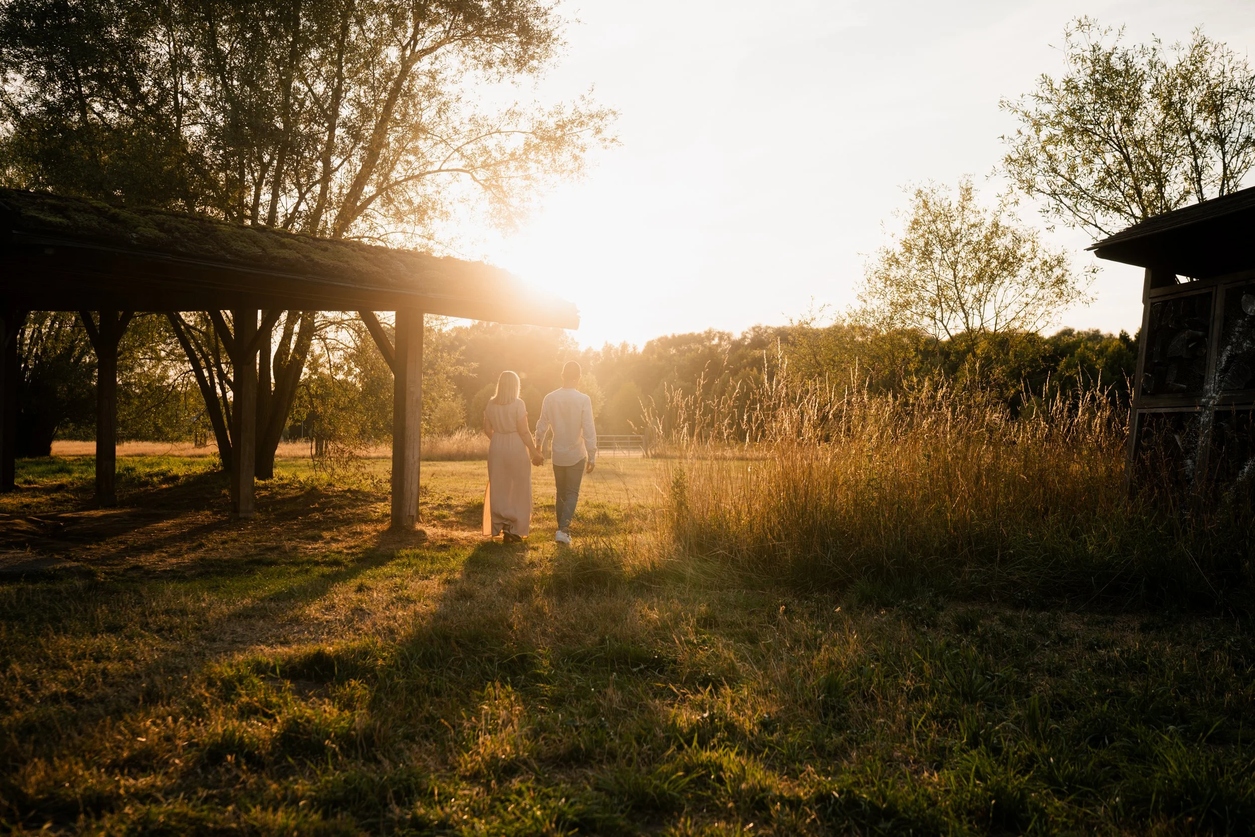 Zwangerschaps fotoshoot zonsondergang.jpg