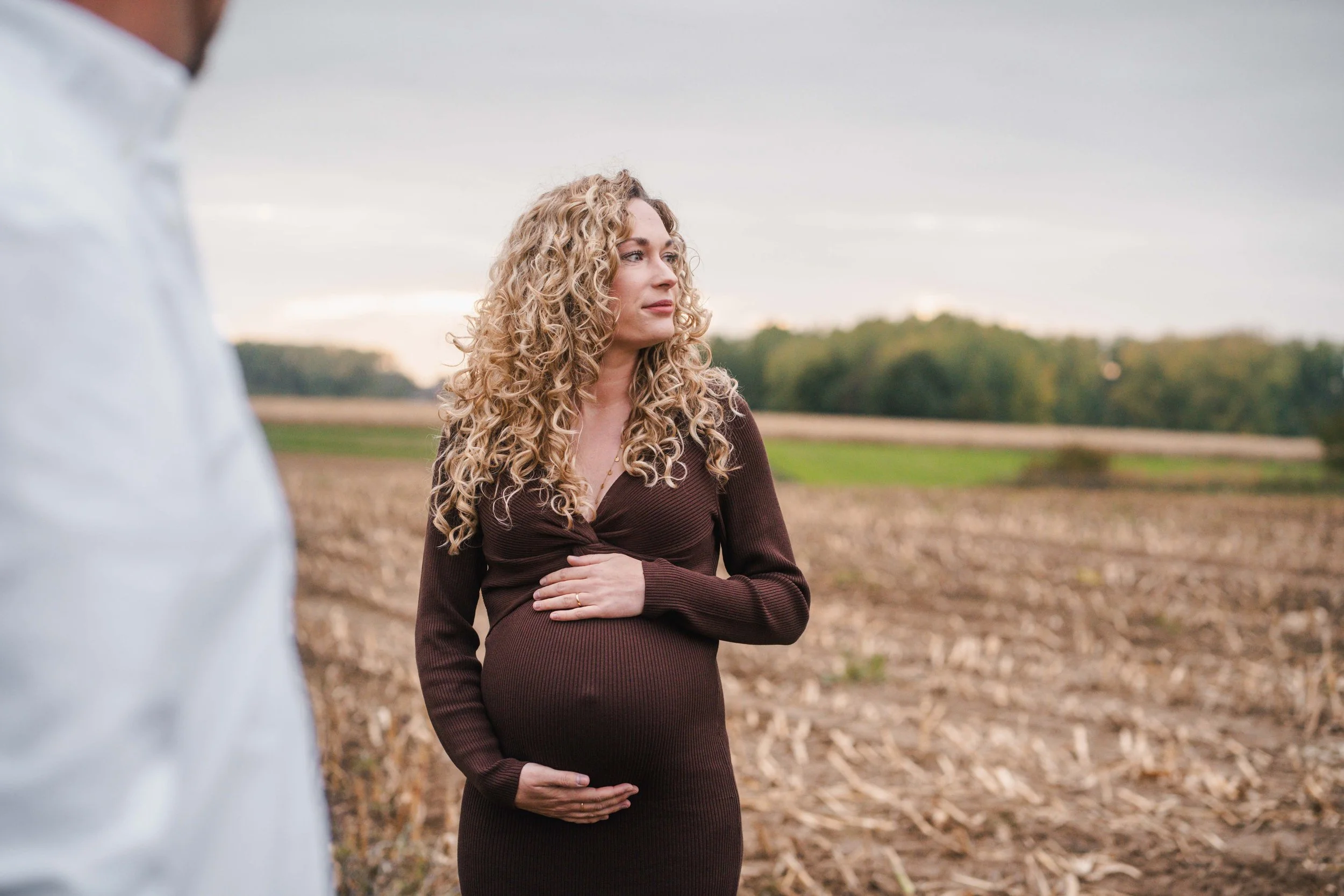 Zwangerschaps fotoshoot koppel.jpg