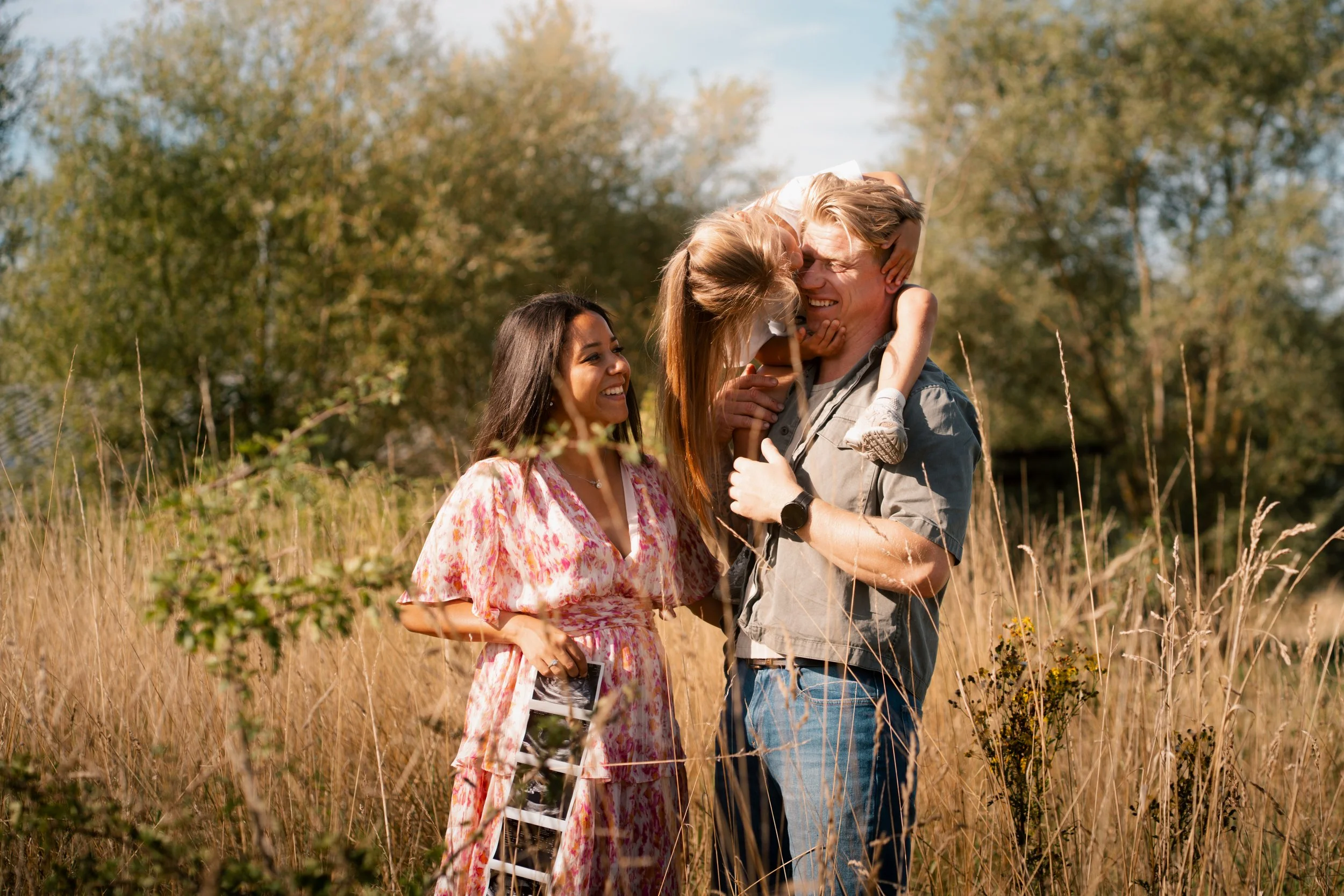 Zwangerschaps fotoshoot gezin.jpg