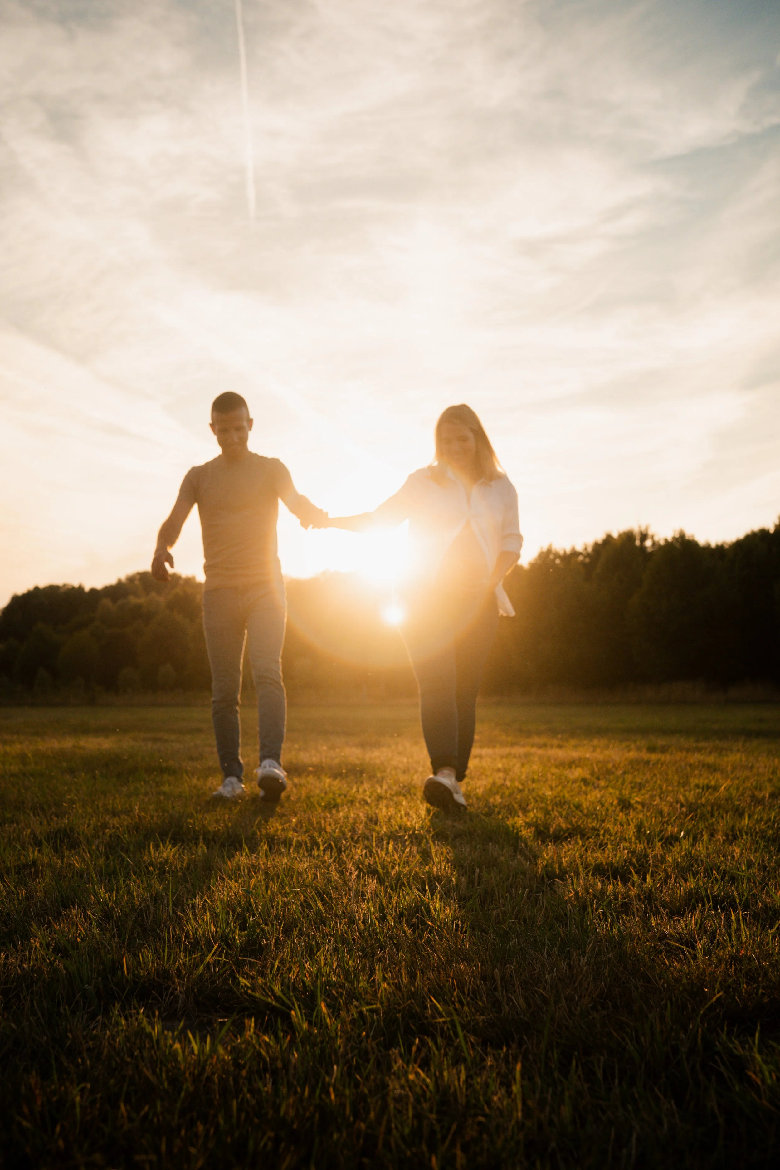 Zwangerschaps fotoshoot zonsondergang.jpg