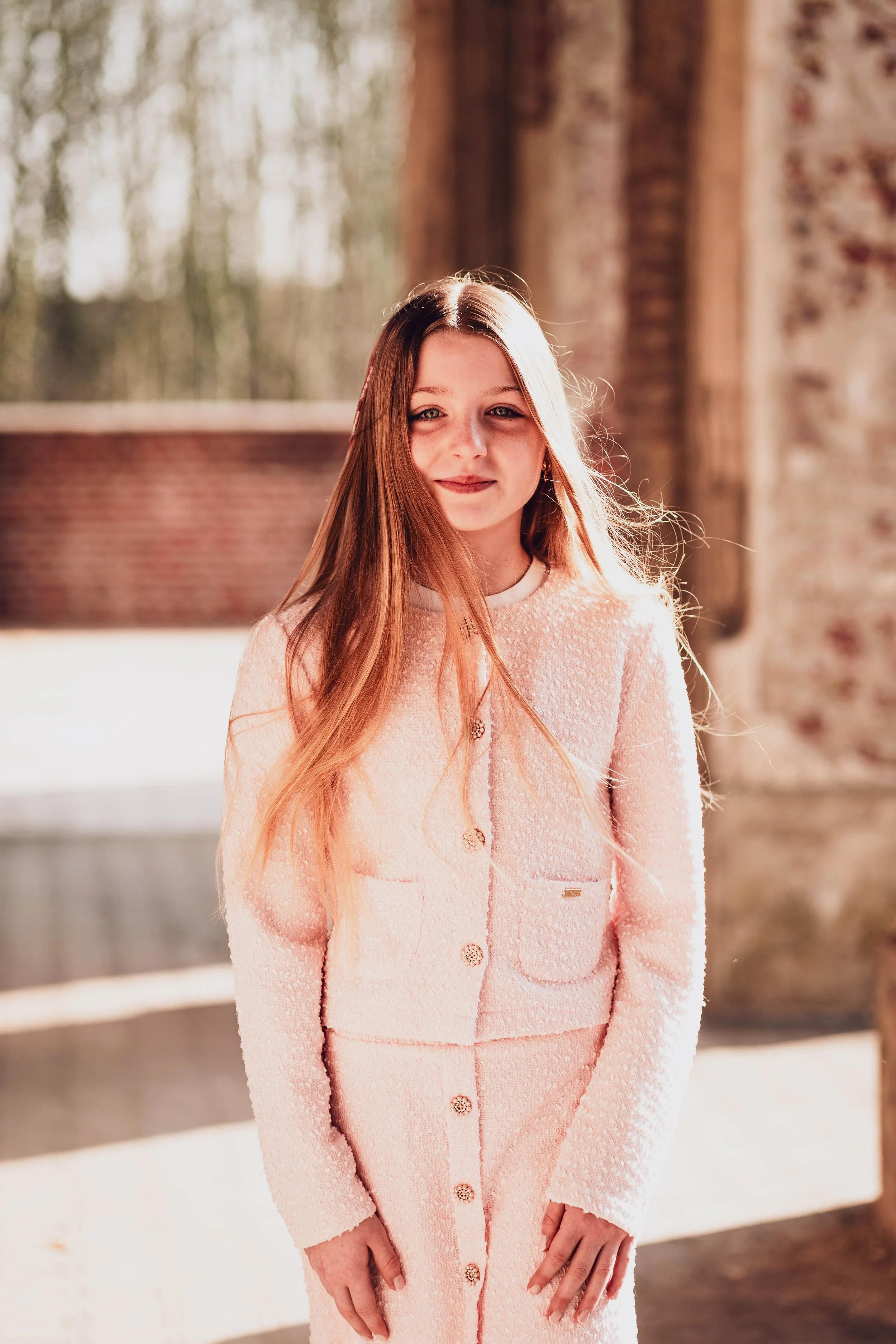 Lentefeest meisje Oost-Vlaanderen zonlicht.jpg