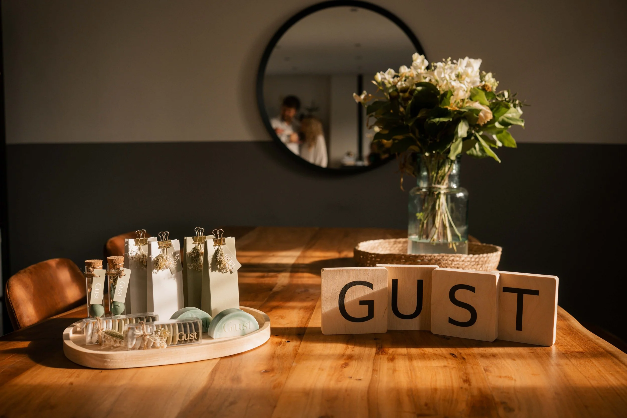 Newborn fotoshoot gezin.jpg