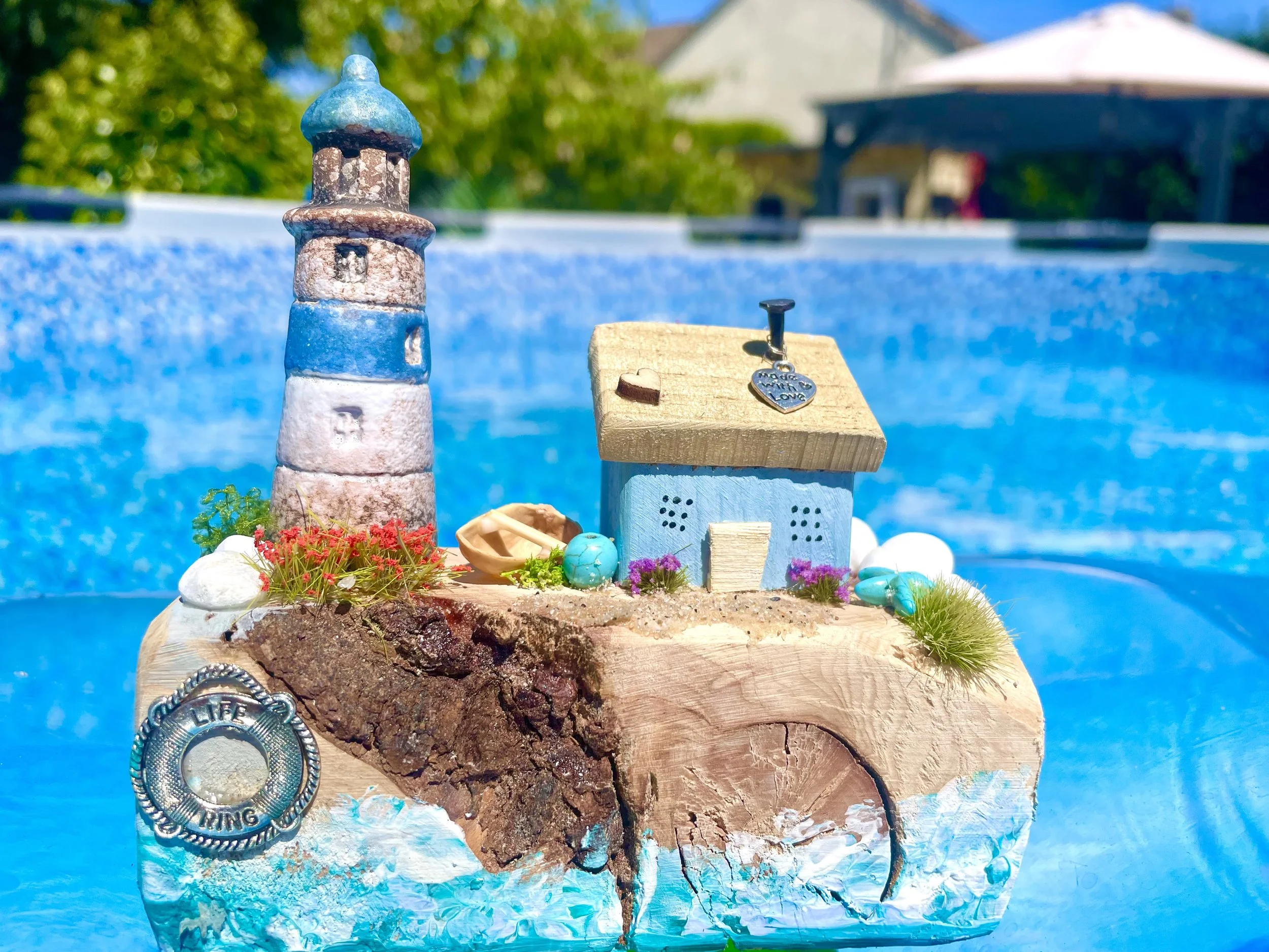 Rustic Lighthouse Cottage