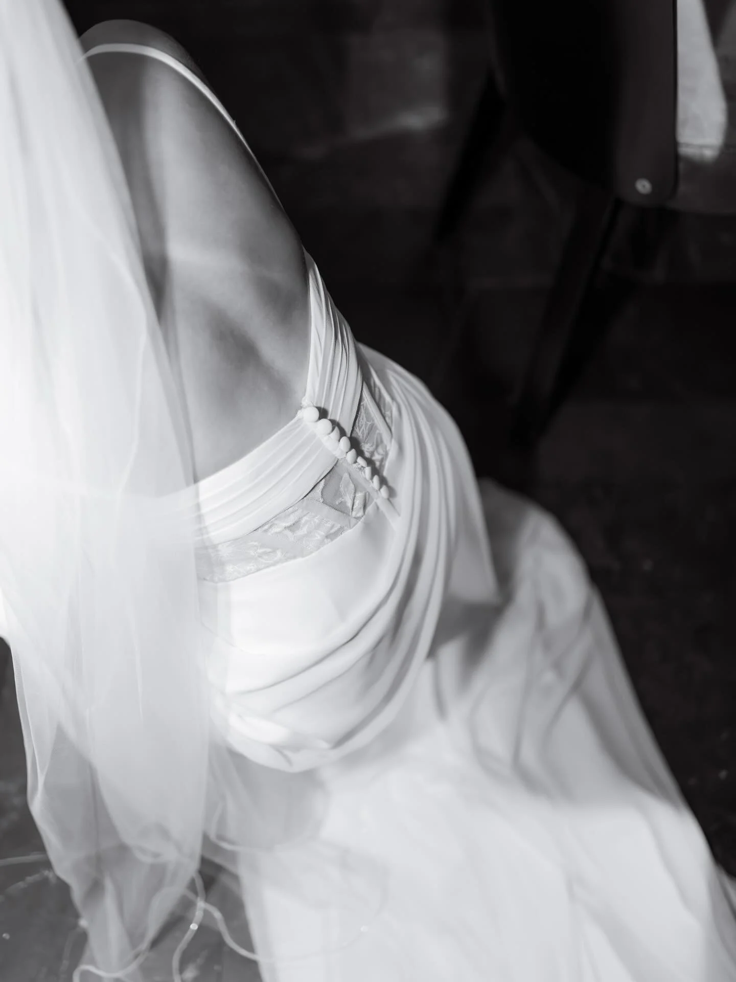 Make it iconic 📸⚡️

#flashfotography #aachen #hochzeitsfotografieaachen #bride #bw