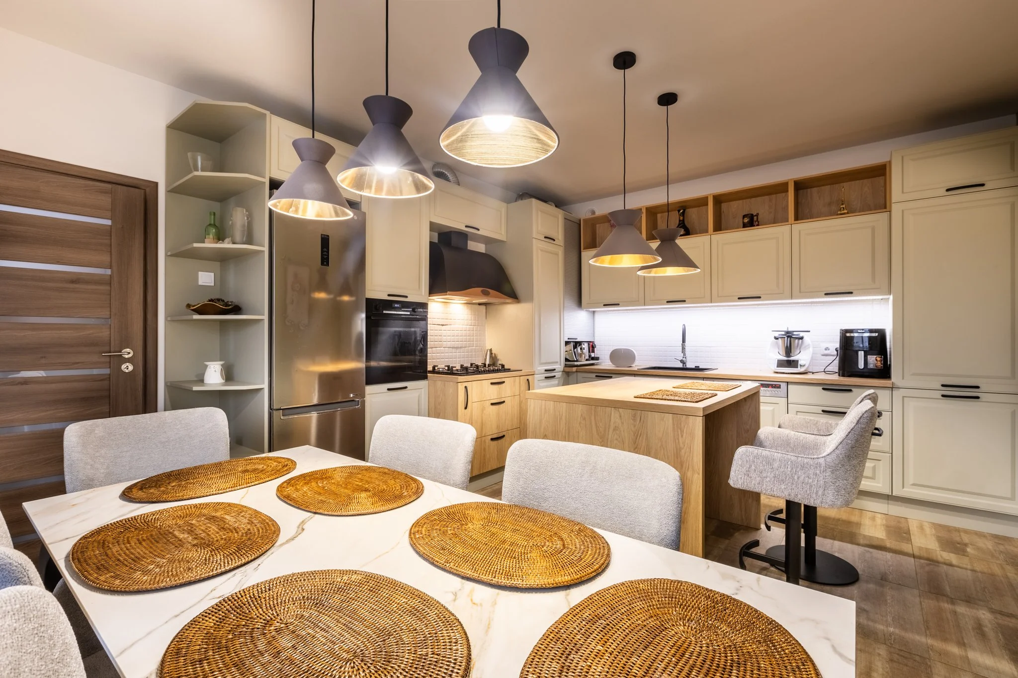 Kitchen Tailors - Nicovalei - 0001.jpg