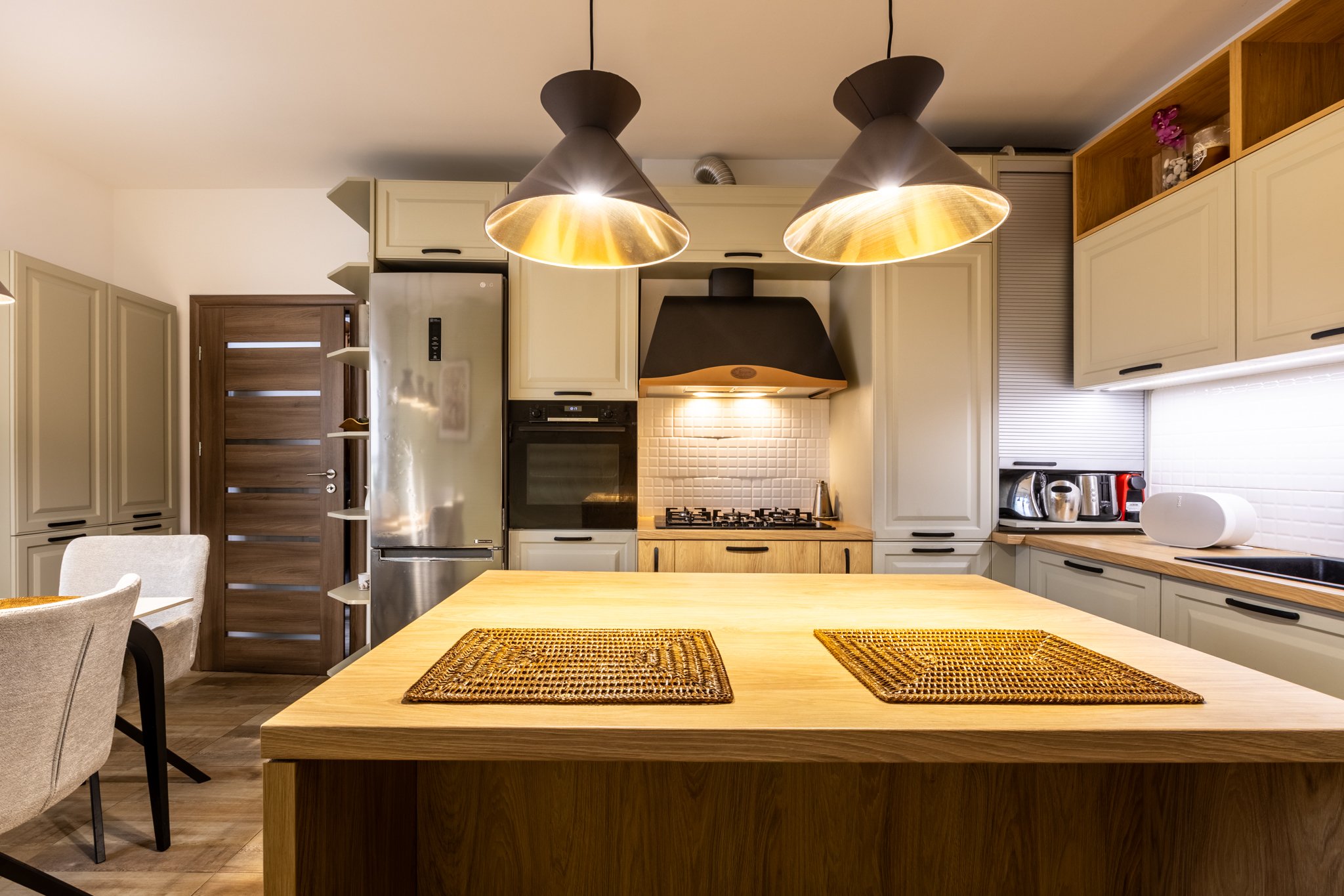 Kitchen Tailors - Nicovalei - 0003.jpg