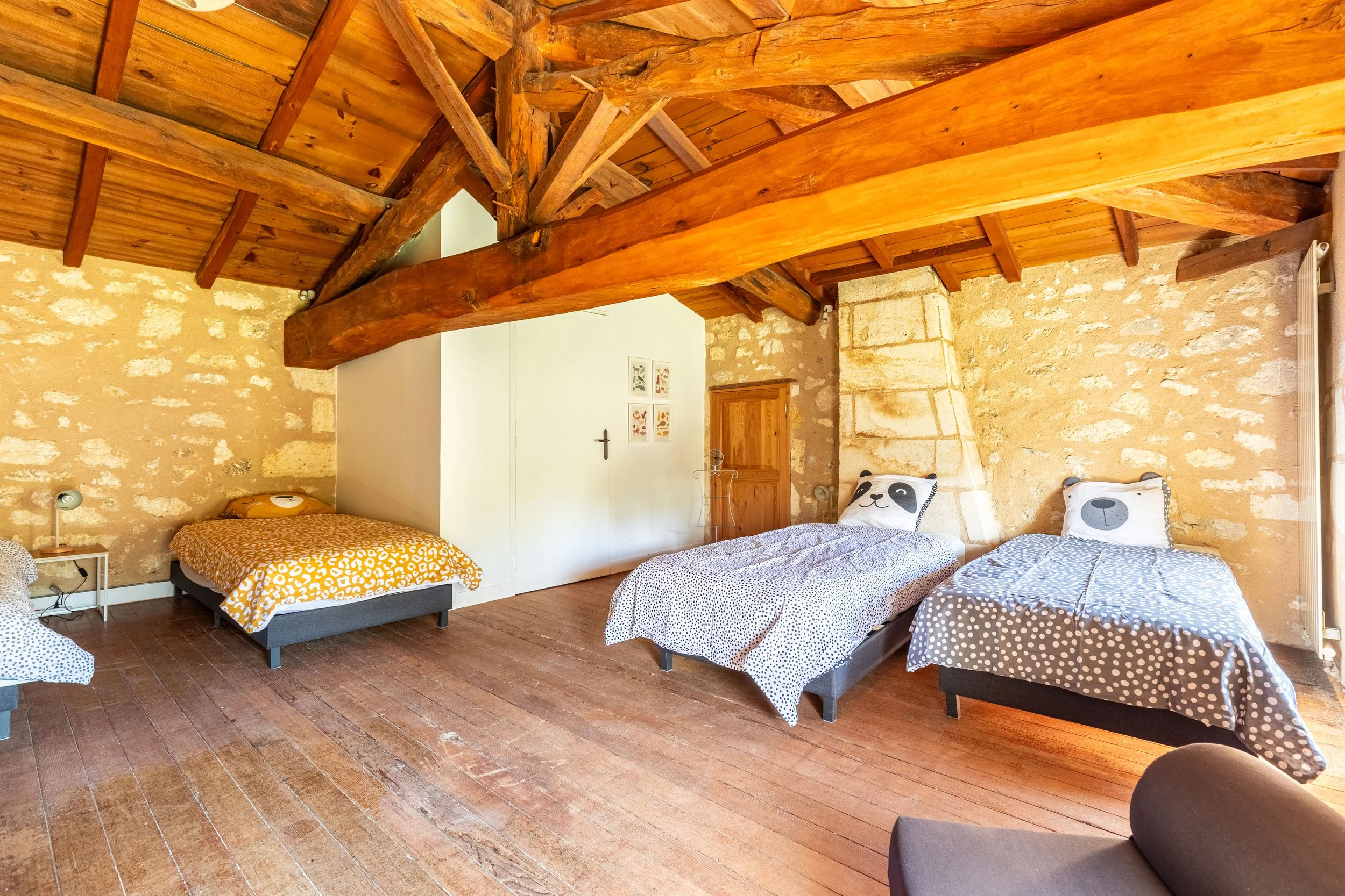 24. Chambre 6.jpg