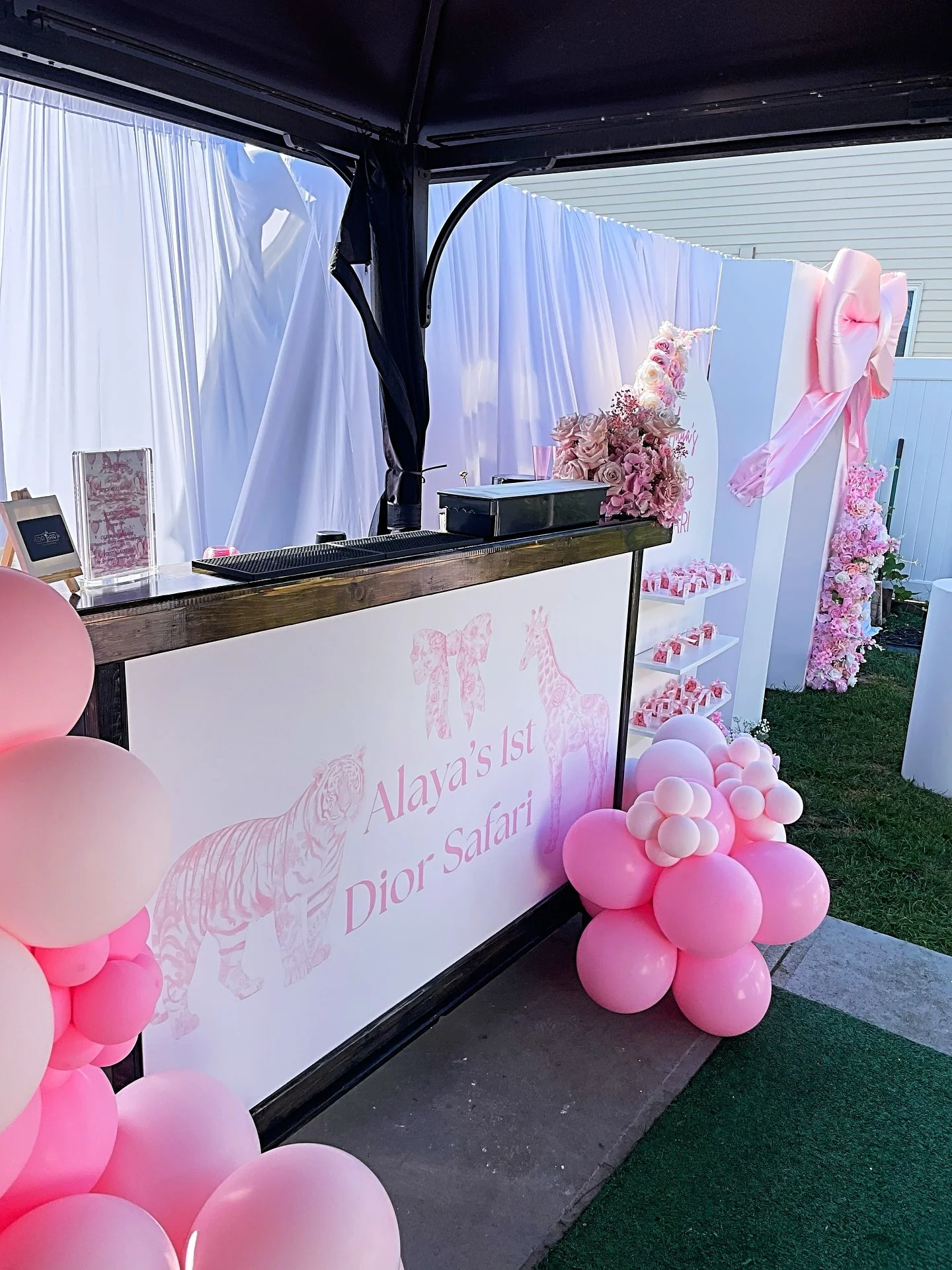 Turning ONE deserves a celebration as special as the milestone itself! 🎉  Cake for the little one, cocktails for the grown-ups 🍸✨ Our mobile bar kept the celebration flowing all day long! 🥳
Whether it&rsquo;s birthdays, weddings, or corporate even