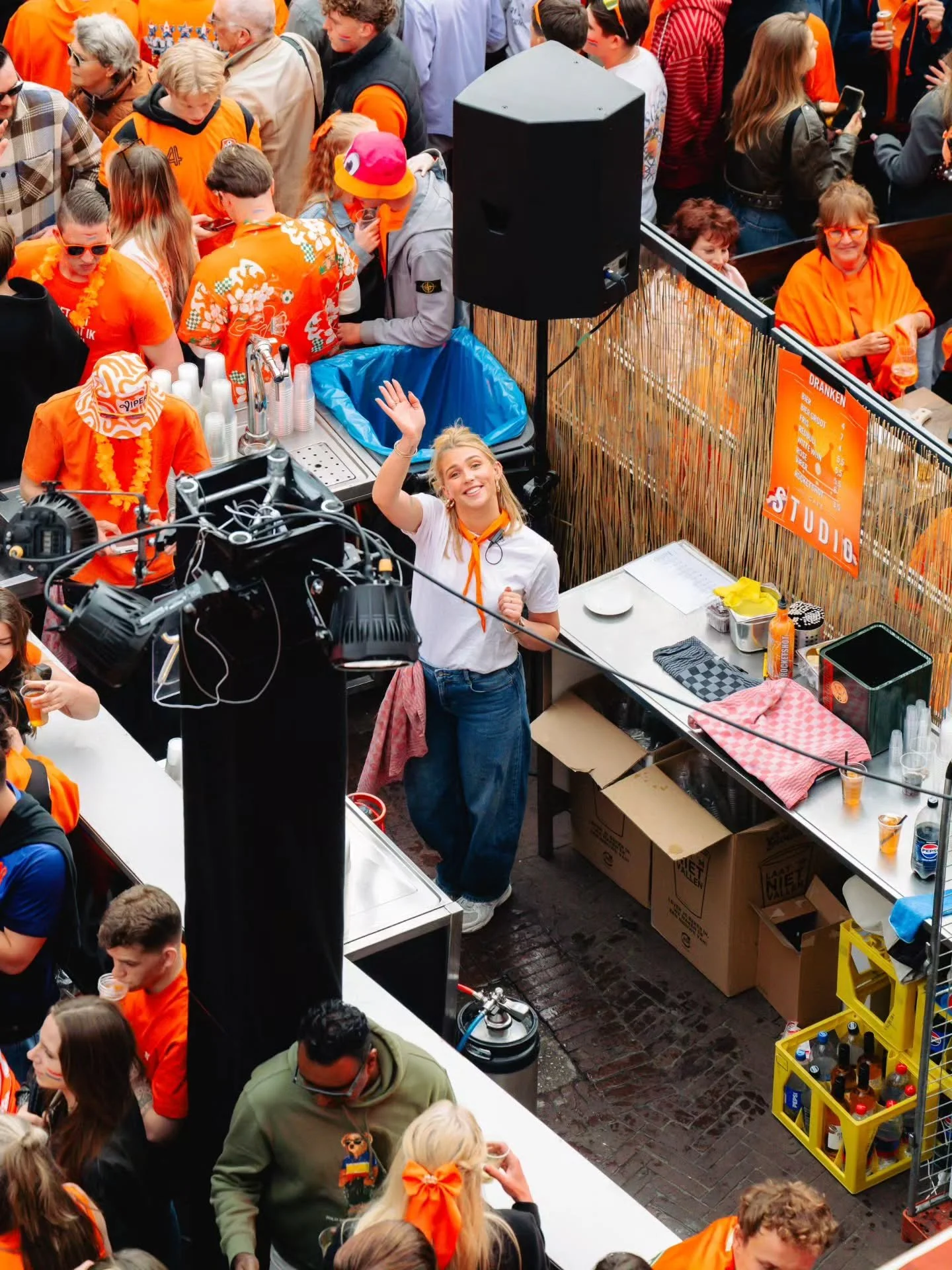 Wat een geweldige editie was Koningsdag 2026 bij Studio. 🔥

De energie zat er vanaf het eerste moment in&hellip; overal mensen, alles oranje en binnen tot laat nog lekker doorgefeest! 🟧

Dit was er weer eentje voor de boeken.
En als je er niet bij 