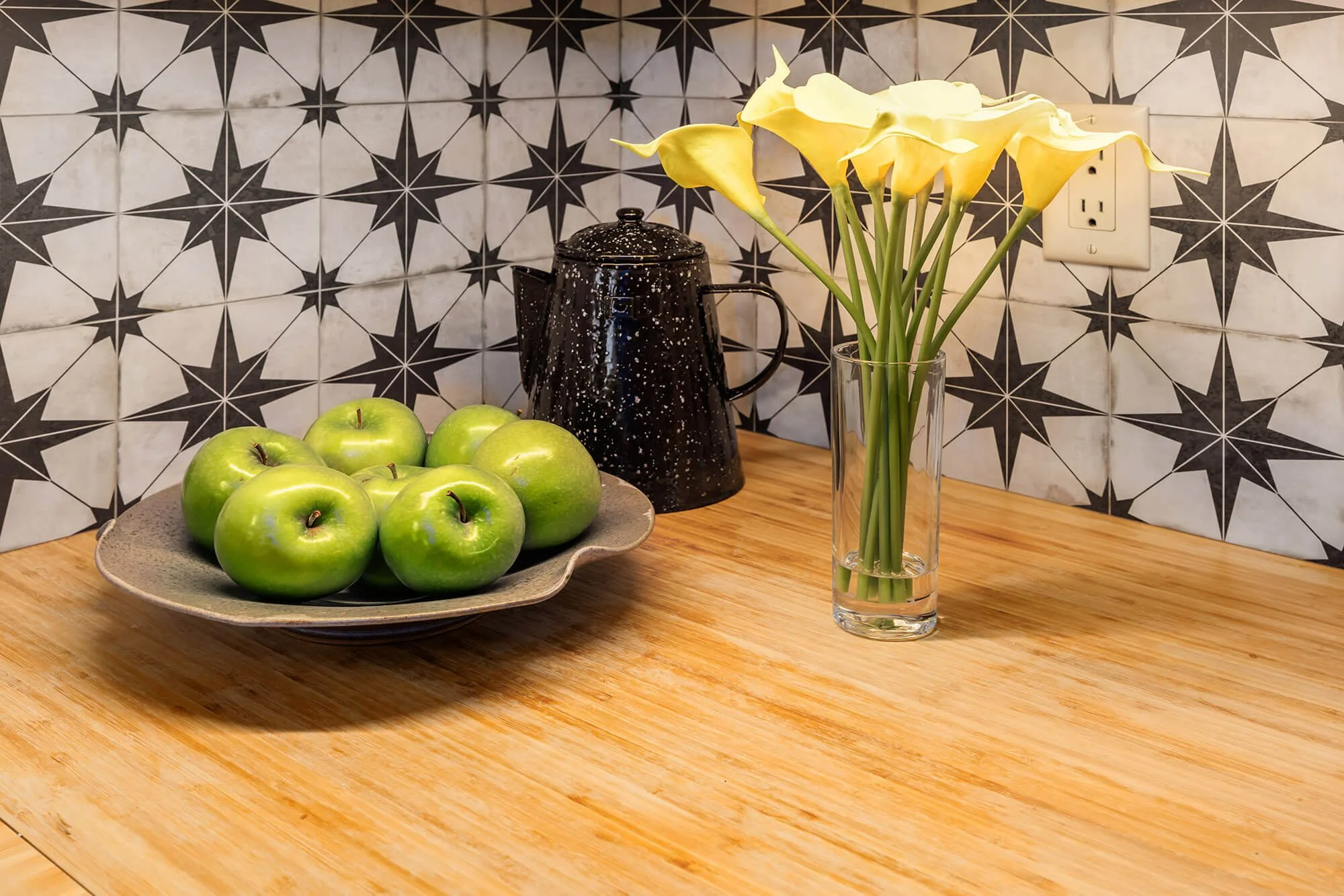 1499 Wilmot Ave-15.jpg