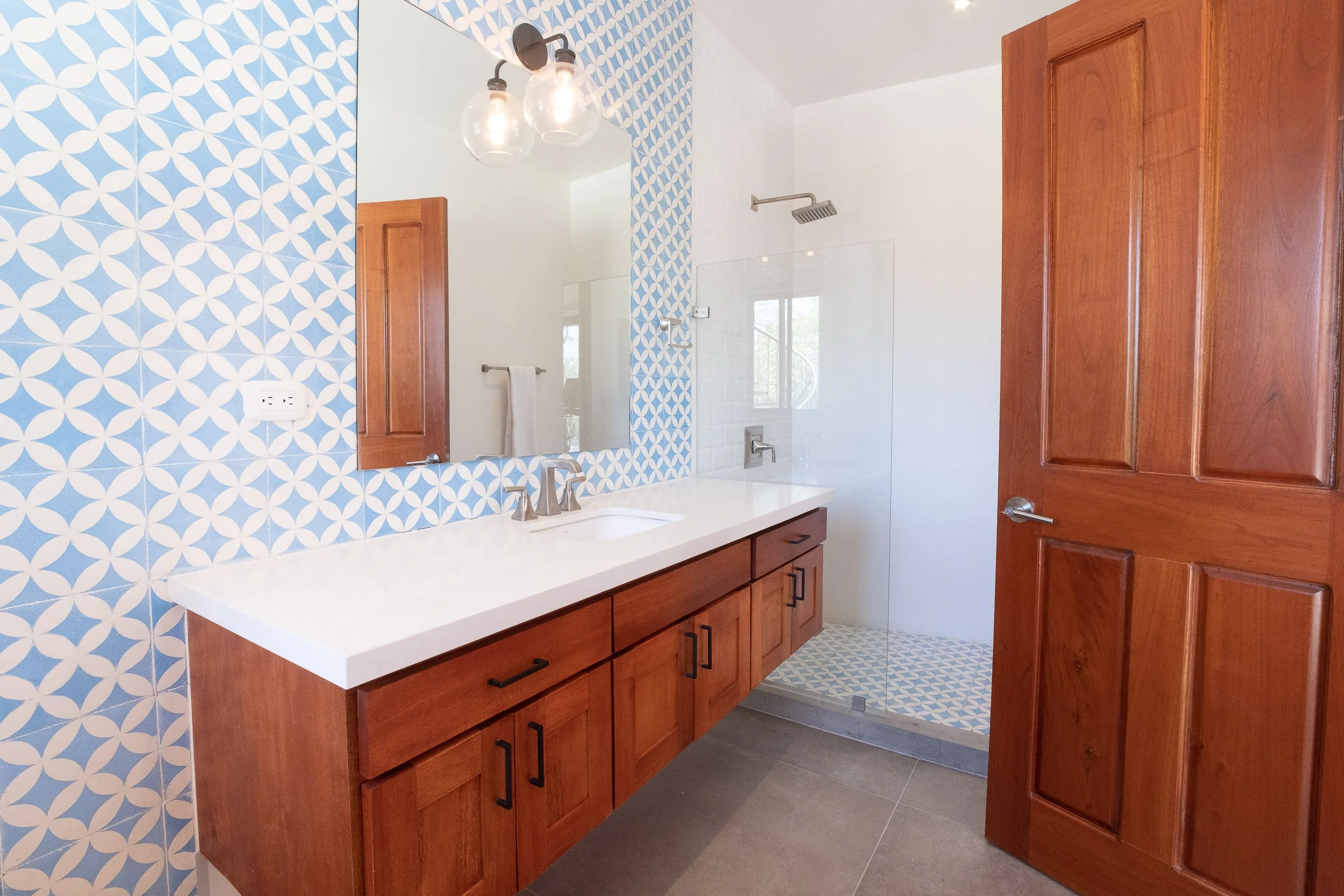 Private Studio Bathroom