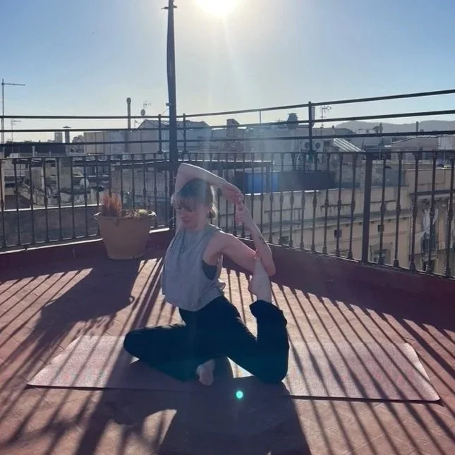 How I learned to adapt yoga with chronic hand pain