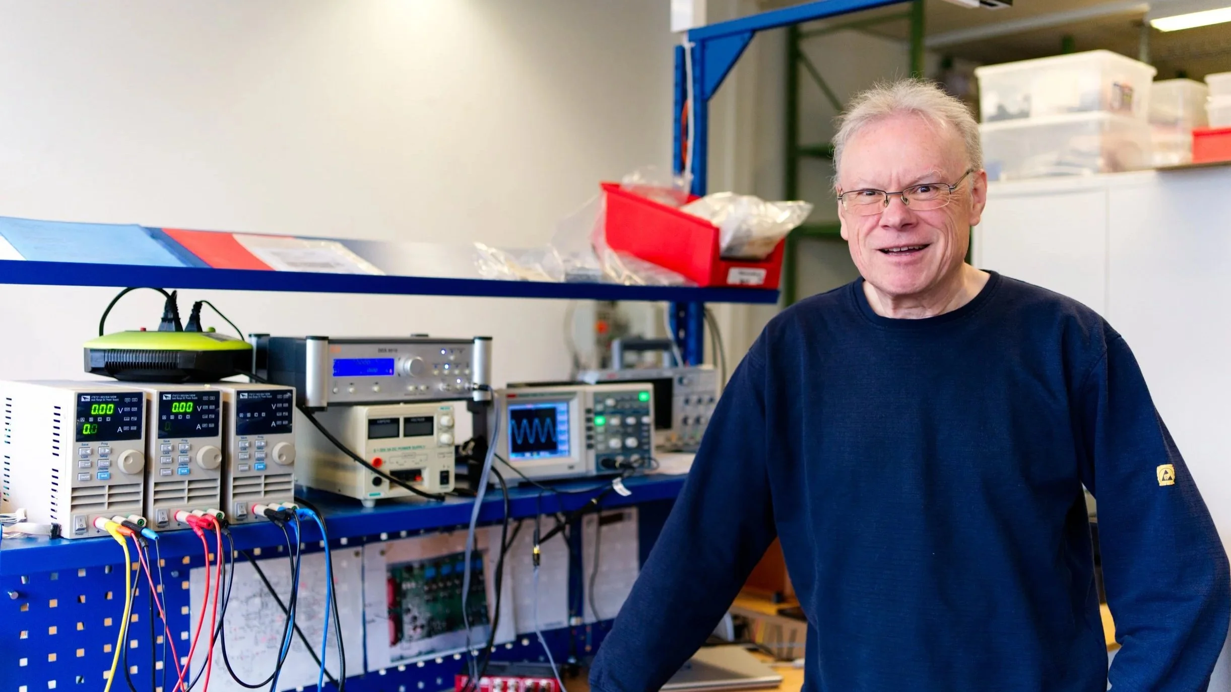 Daniel Frauchiger, CEO von Merason in seiner Werkstatt