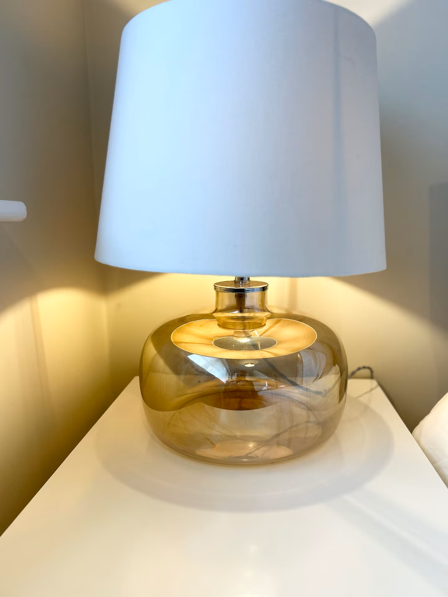 Master bedroom - bedside lamp