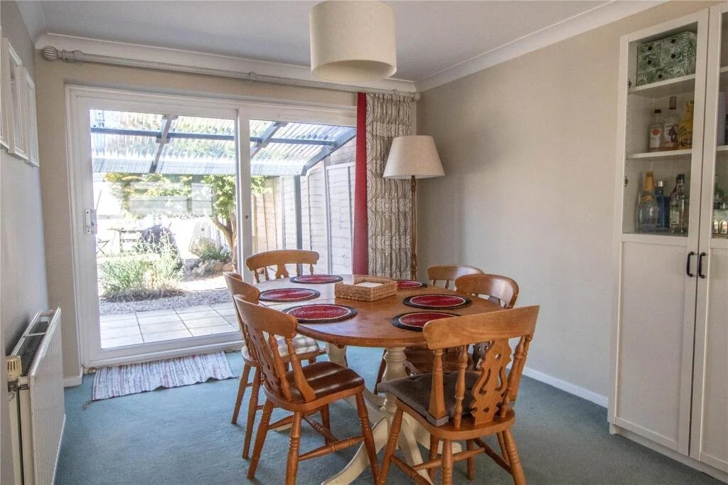 Open plan living space - dining area.