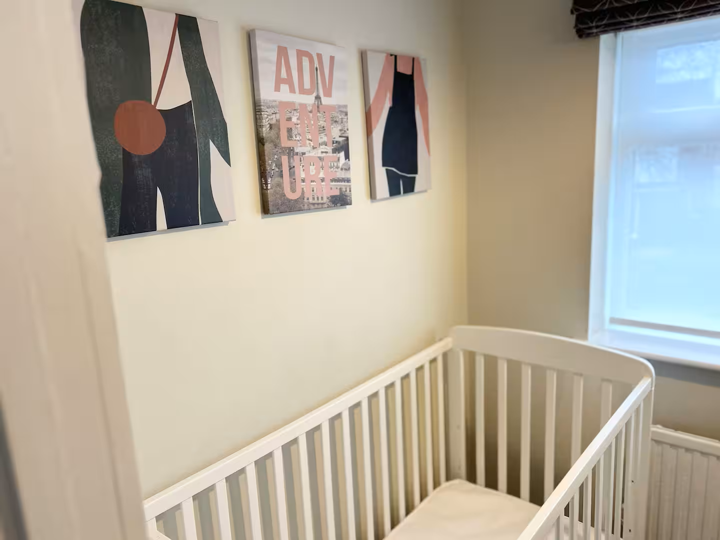 Single bedroom / office - cot