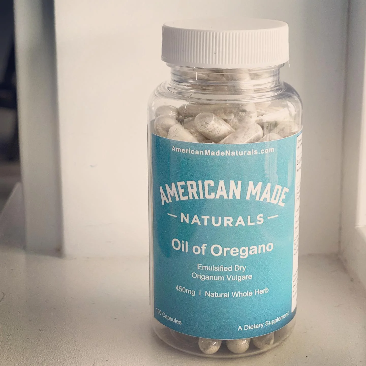 Oil of Oregano is known for its antiviral, anti-inflammatory, and antioxidant properties. Free shipping on all U.S. orders. Shop link in bio 👆🏼