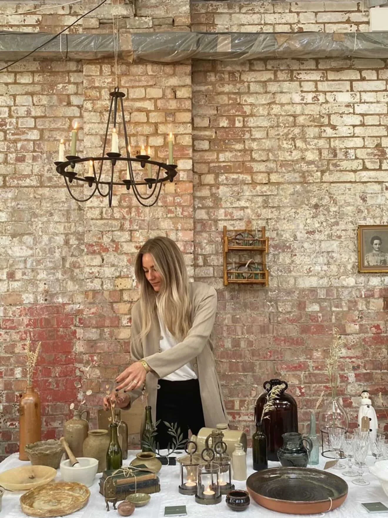 ✨Meet the trader! ✨

Say hello to the lovely Saffron from @ours.interiors it&rsquo;s not a secret that I absolutely adore everything she sells, her curation and taste is impeccable! 💕

Ours is an independent vintage interiors business curating a tho