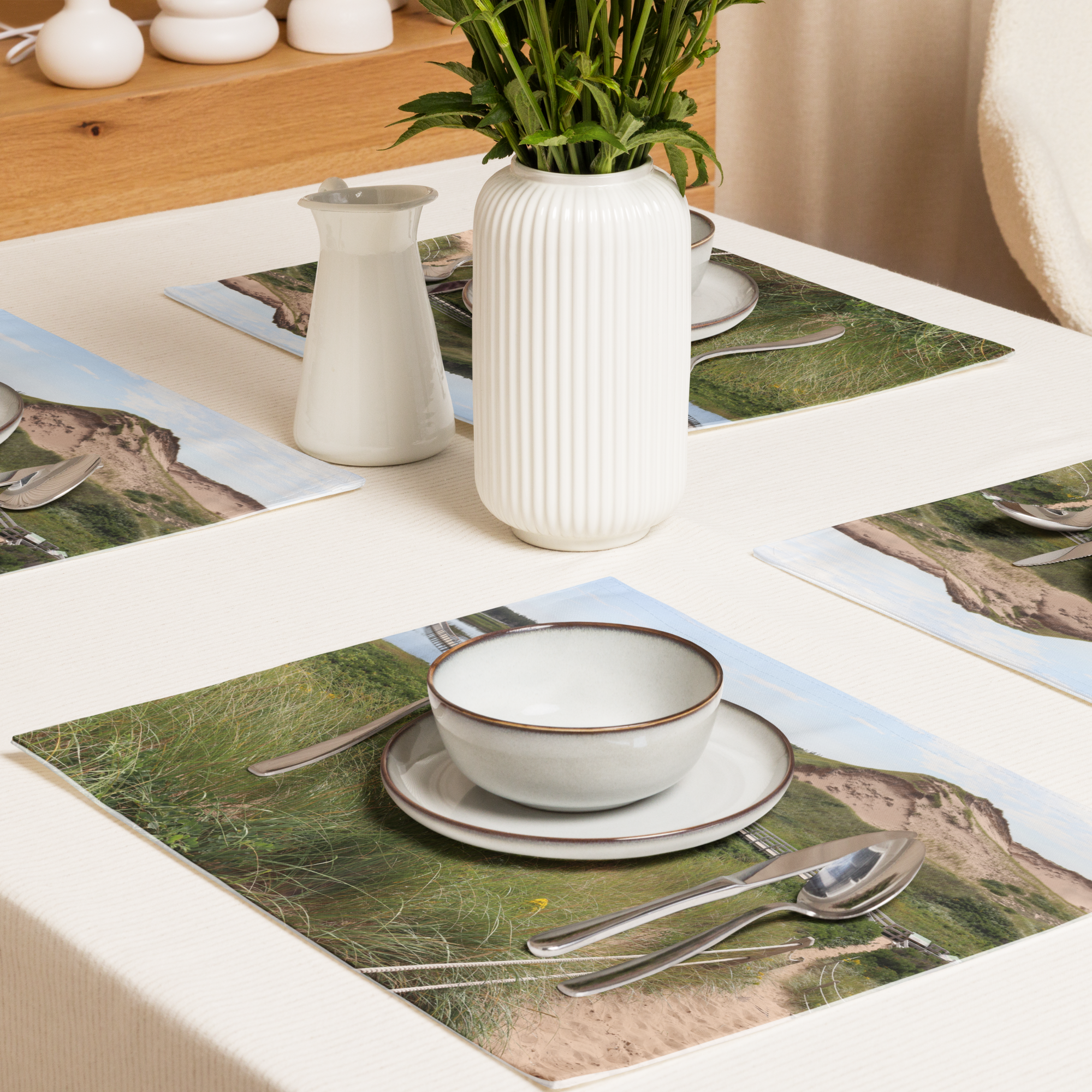 placemat-set-(4)-white-front-6a3d8a2959de5.png