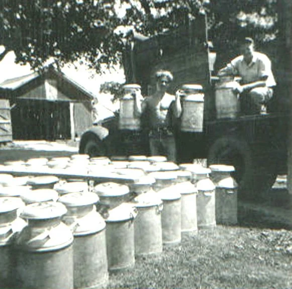 1950s-Milk-Cannister