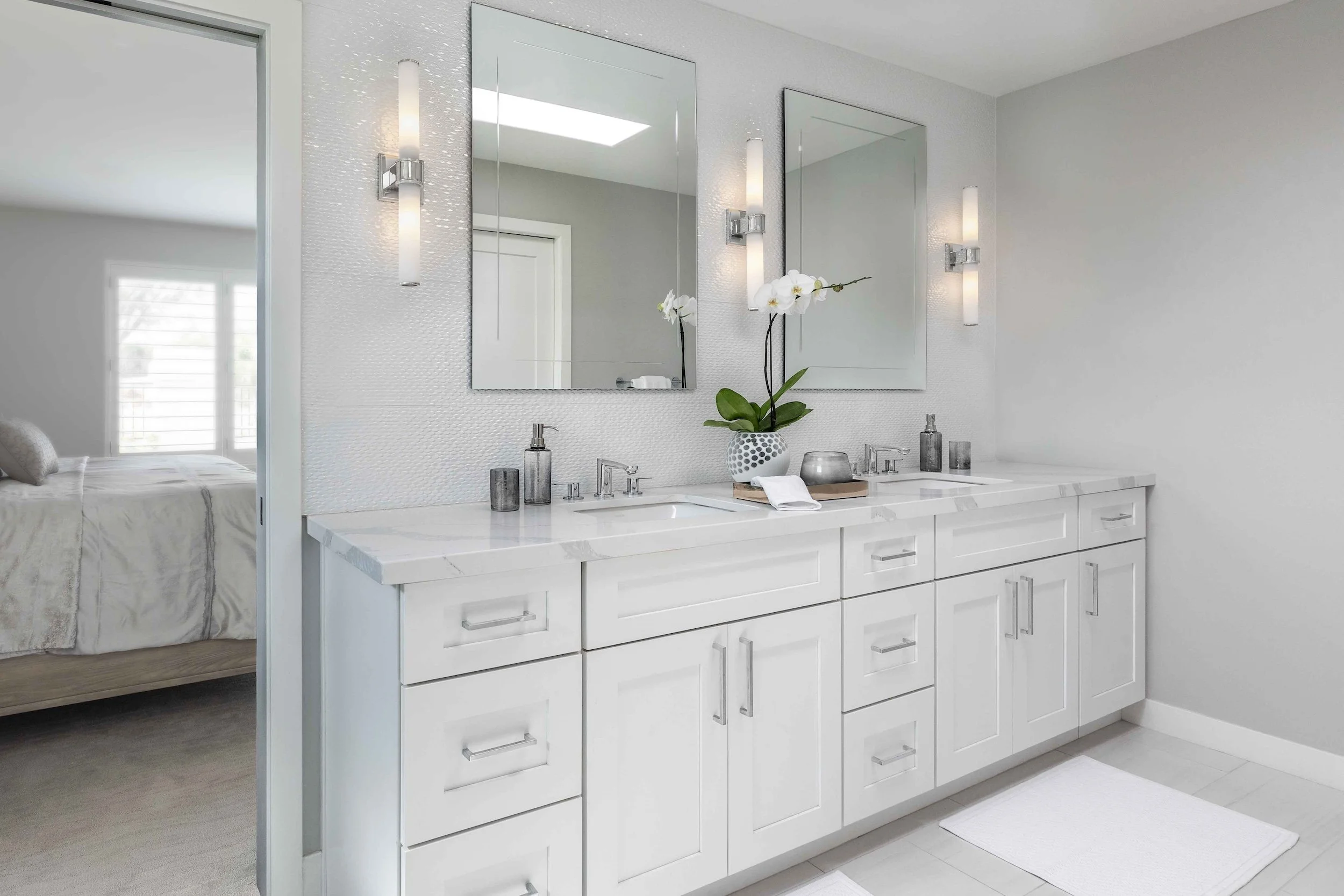Master Bathroom 1.jpg