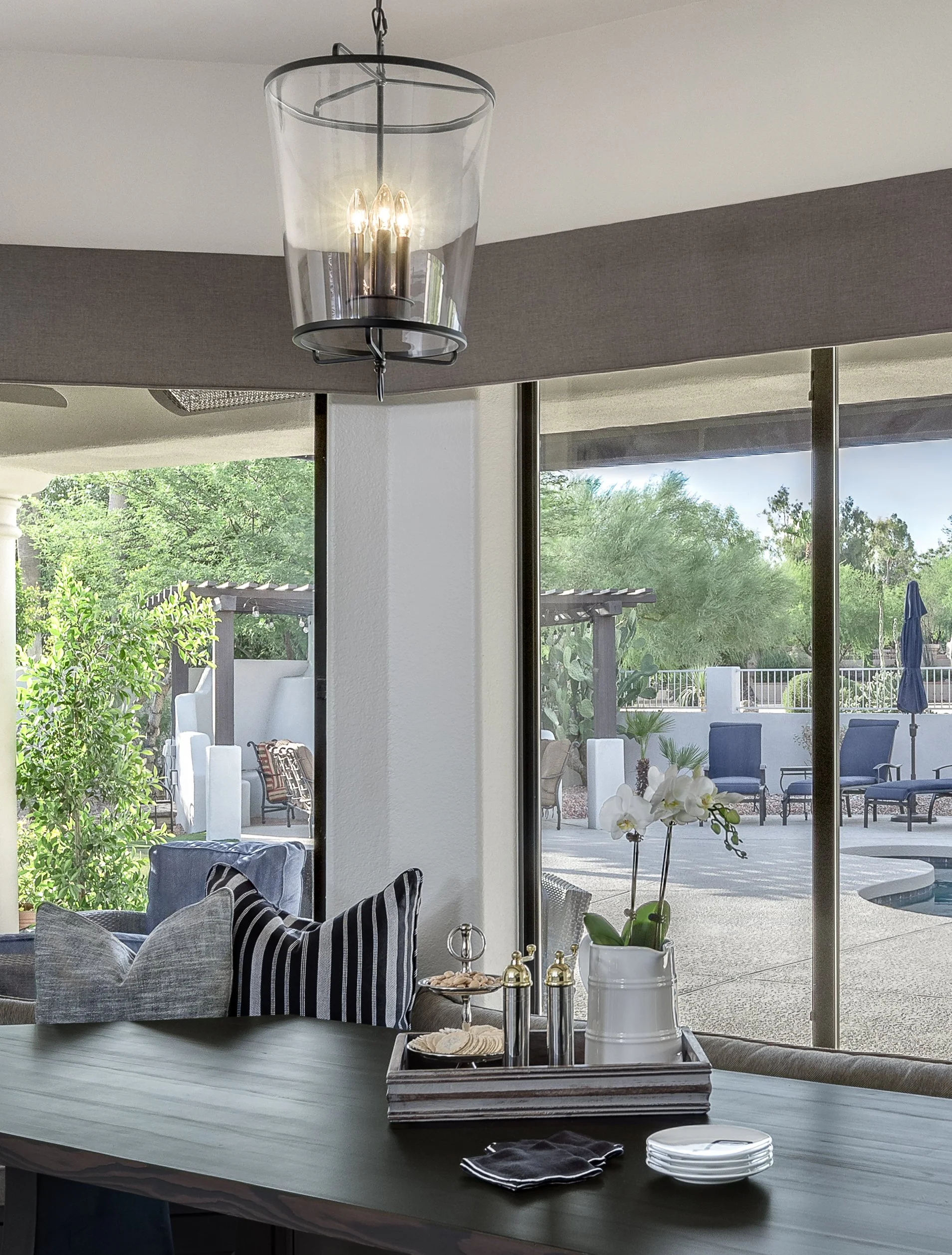 Banquette Seating 1.jpg