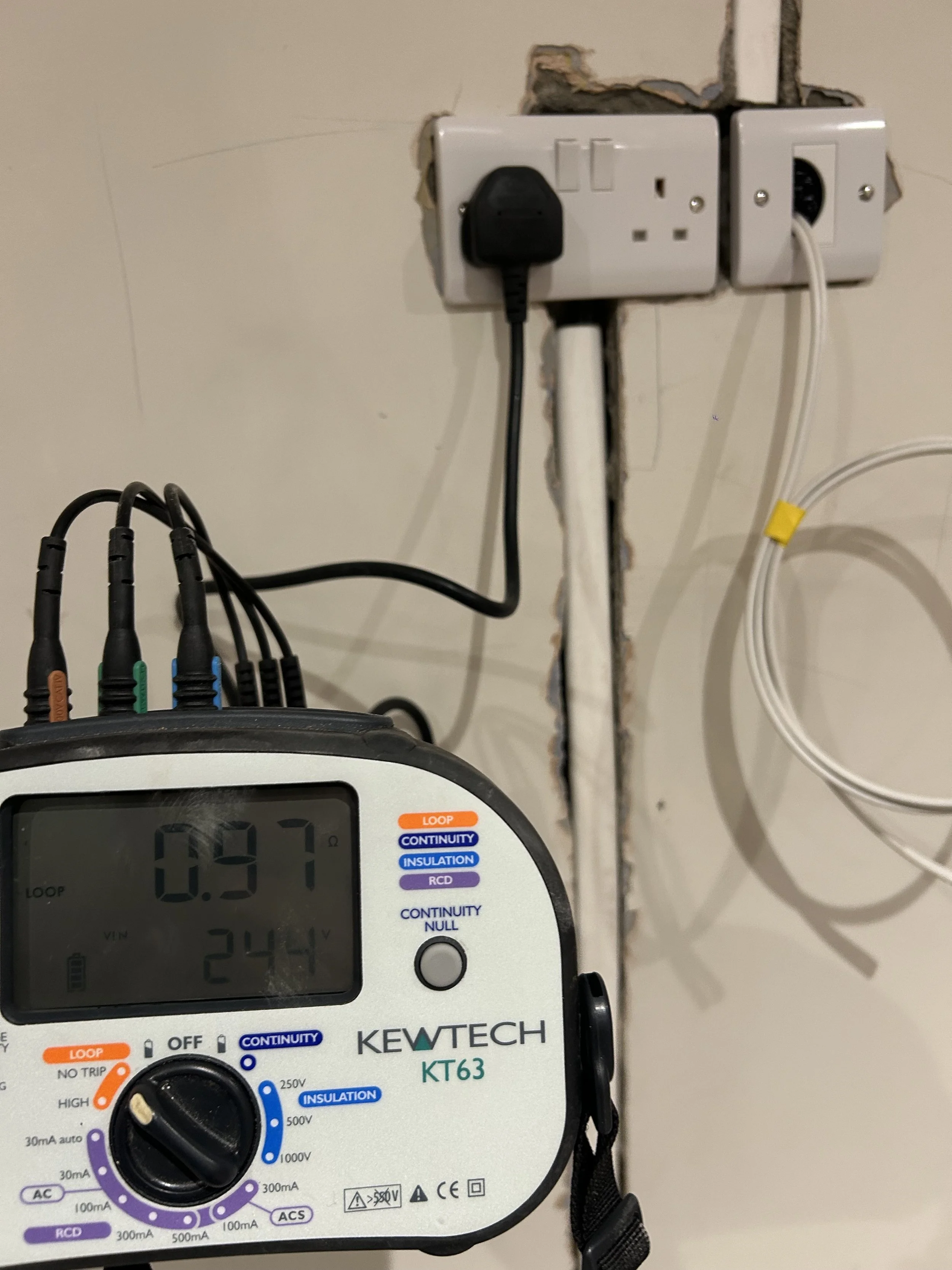 Electrical testing of a circuit at a domestic property. Fault finding, EICR, Landlord certificate and fault finding