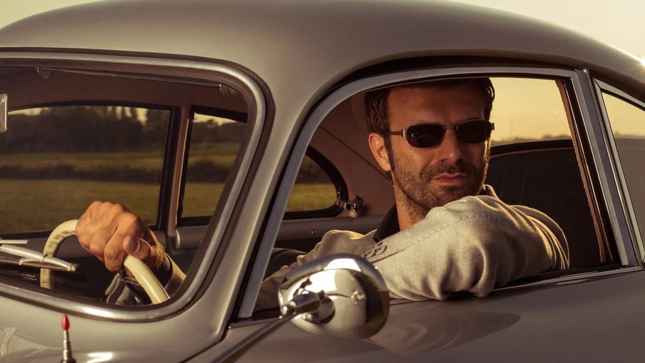 Vintage Journey_02.jpg