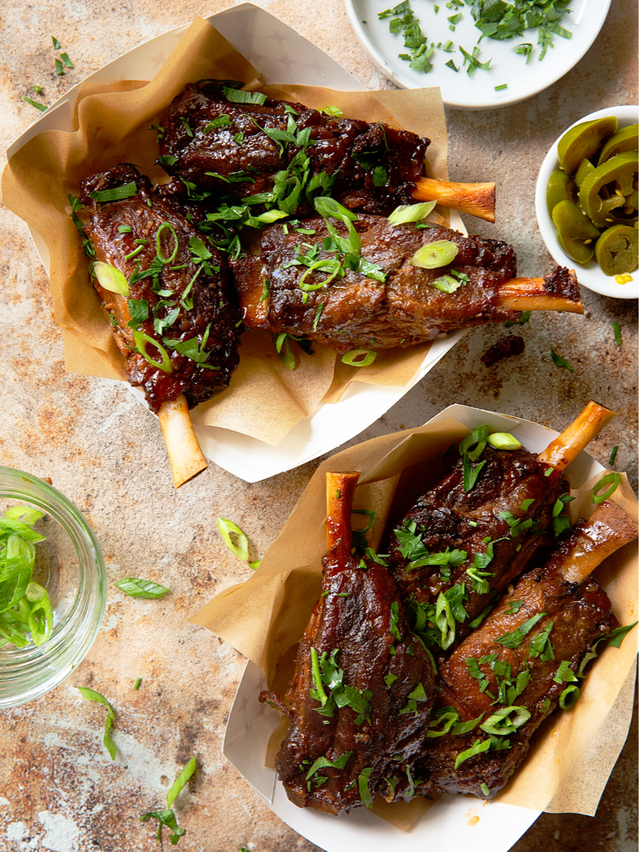 pork shank pig wings in basket