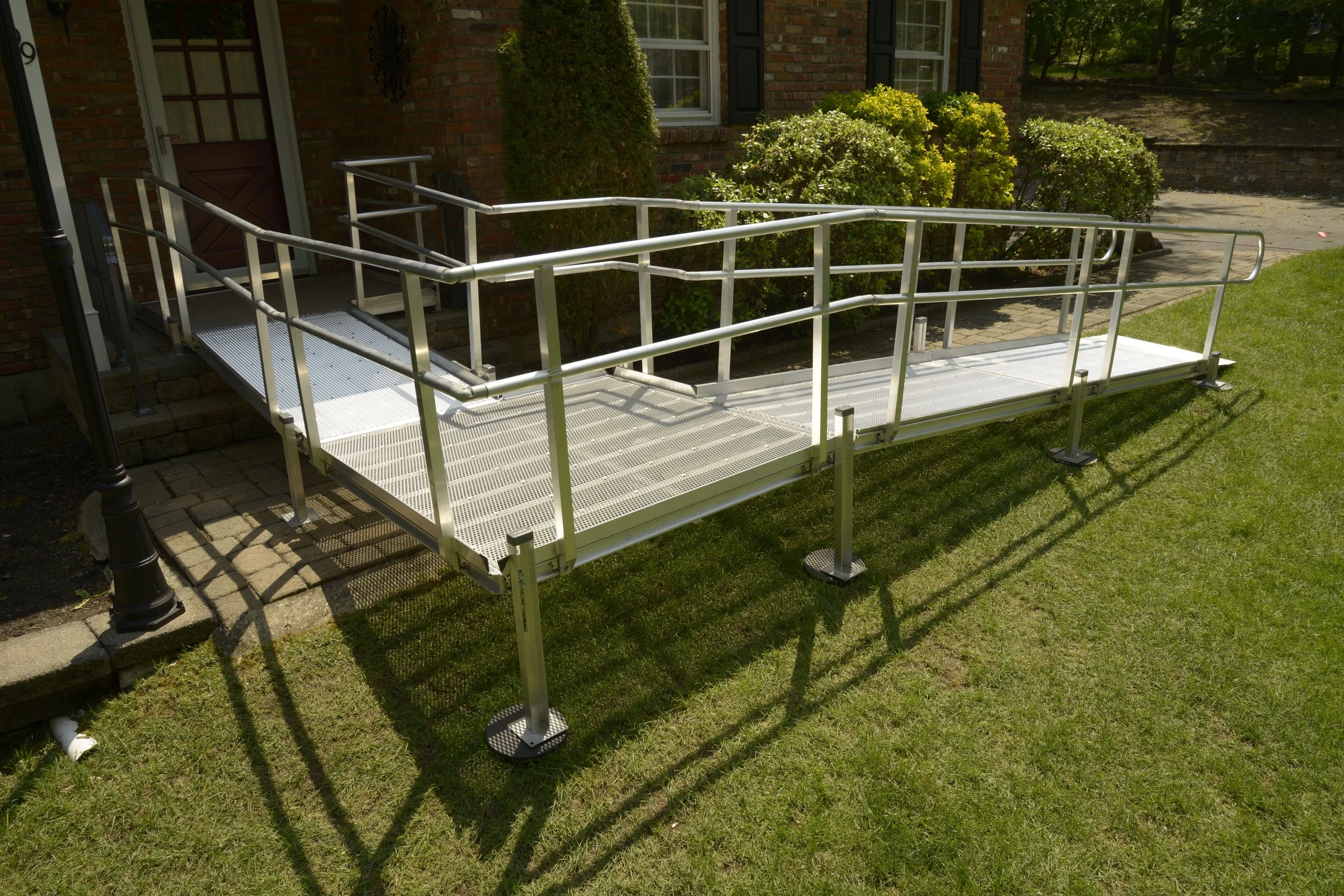 Breeze Series Aluminum Mesh Wheelchair Ramp