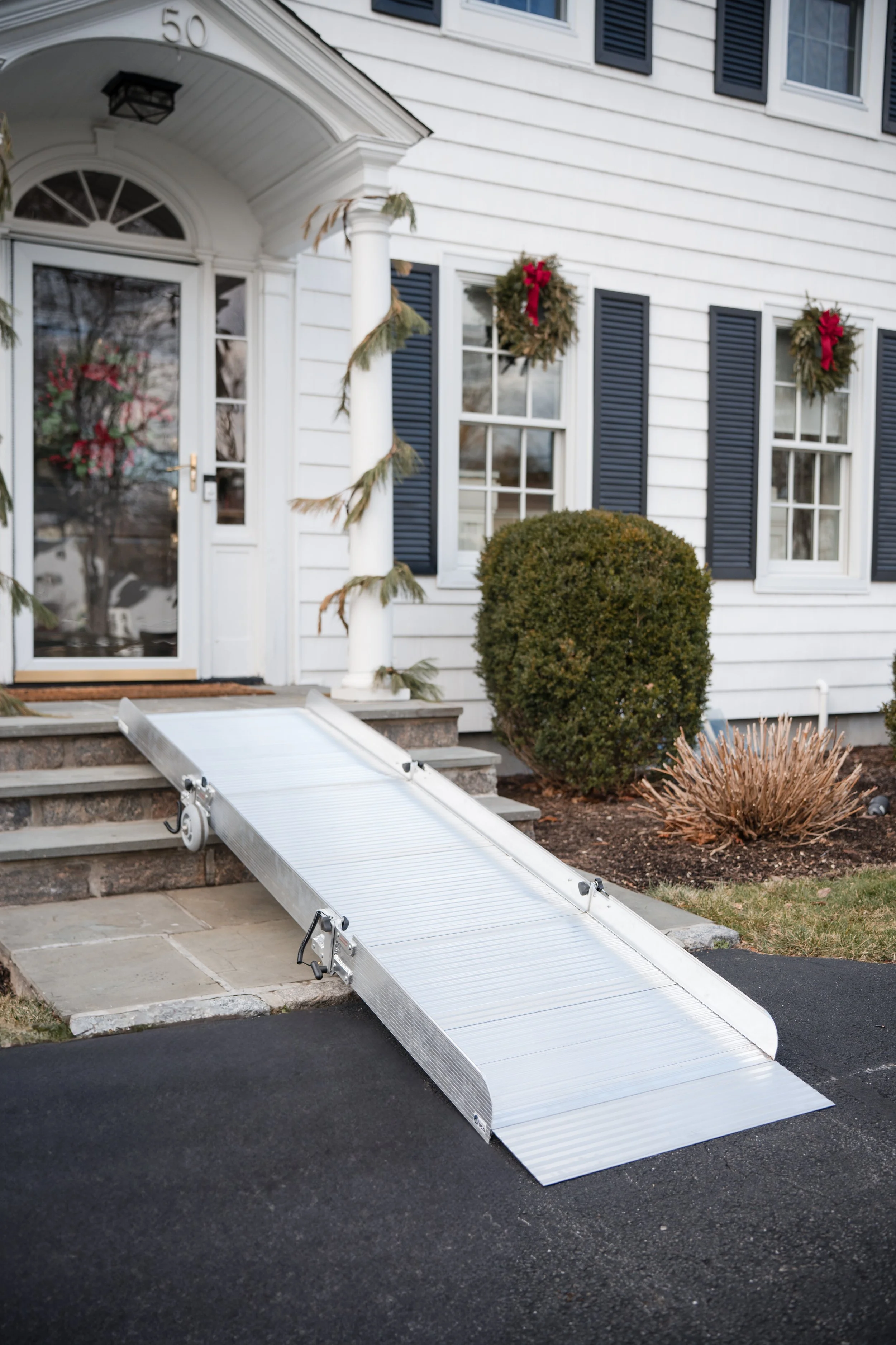 FREEDOM SERIES™ PORTABLE FOLDING RAMPS