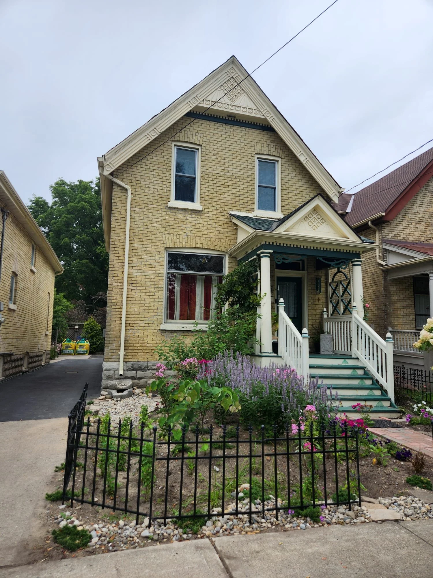 2024 - Front Yard View