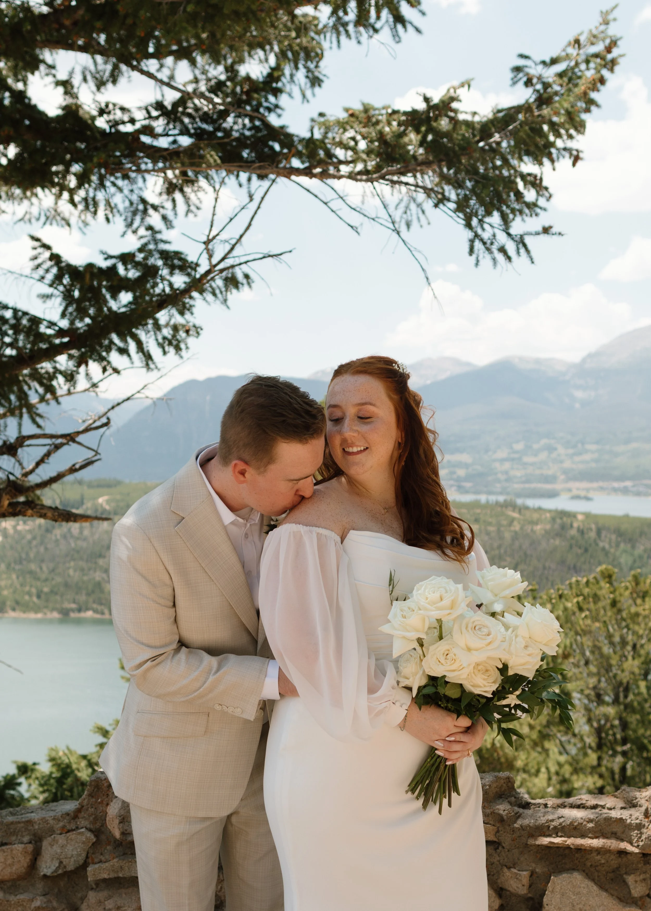 Bride & Groom Photos, Breckenridge CO, Destination wedding, Marisa Claire Photography, Wedding Photographer