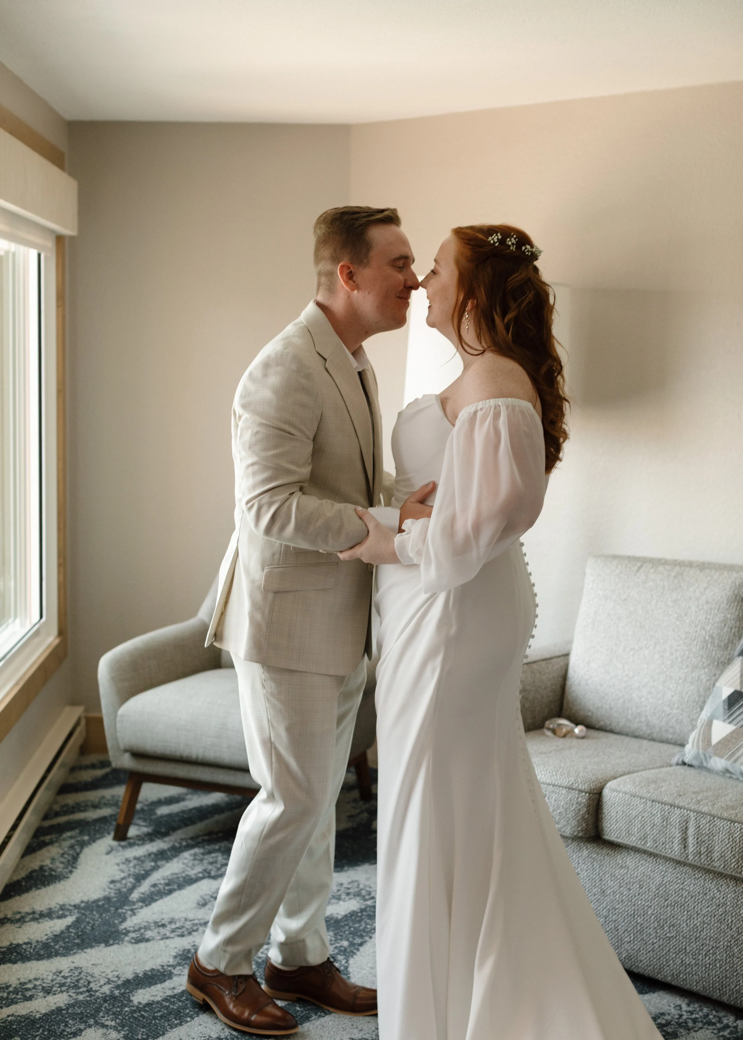 Bride & Groom Getting Ready, Breckenridge CO, Destination wedding, Marisa Claire Photography, Wedding Photographer
