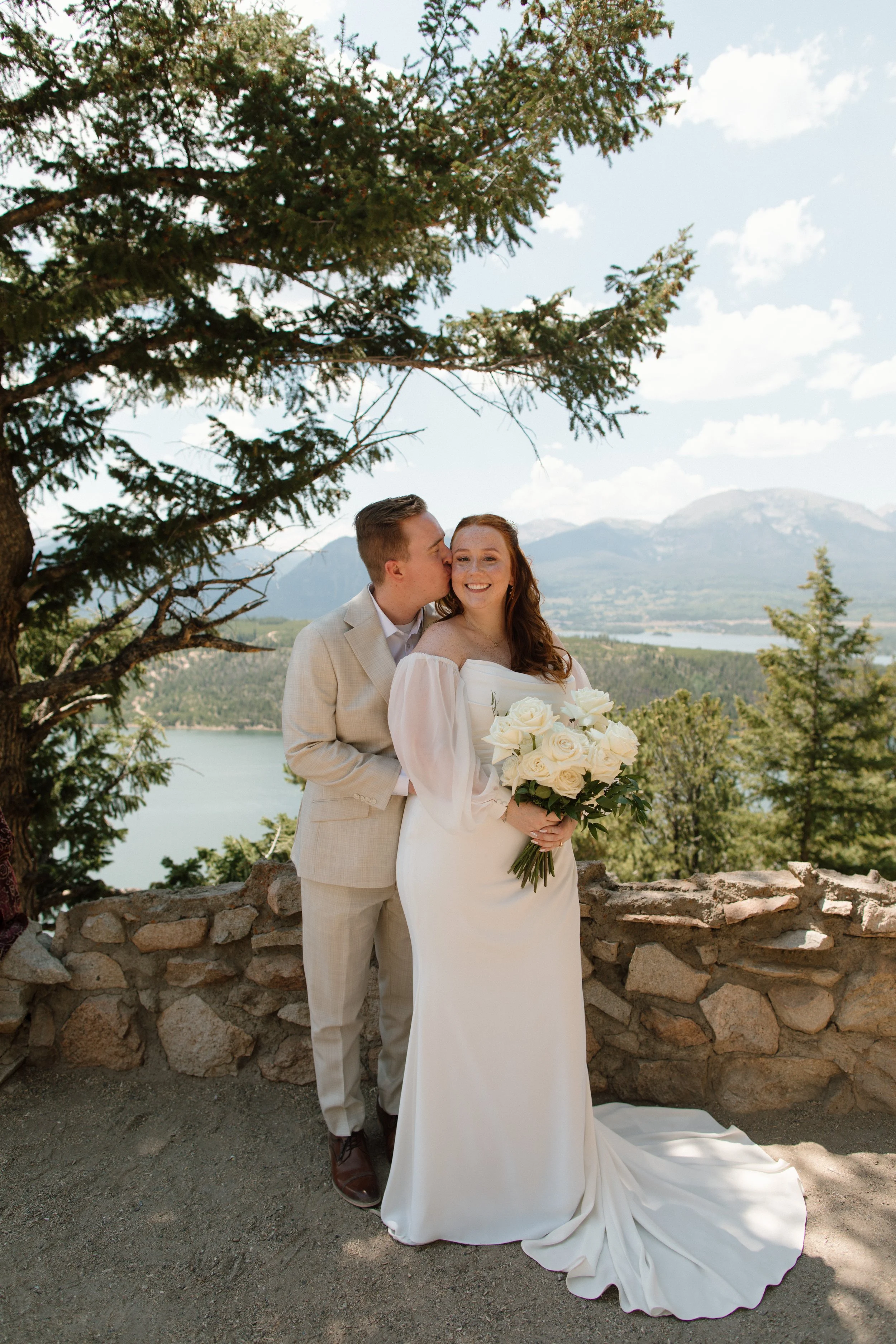 Bride & Groom Photos, Breckenridge CO, Destination wedding, Marisa Claire Photography, Wedding Photographer