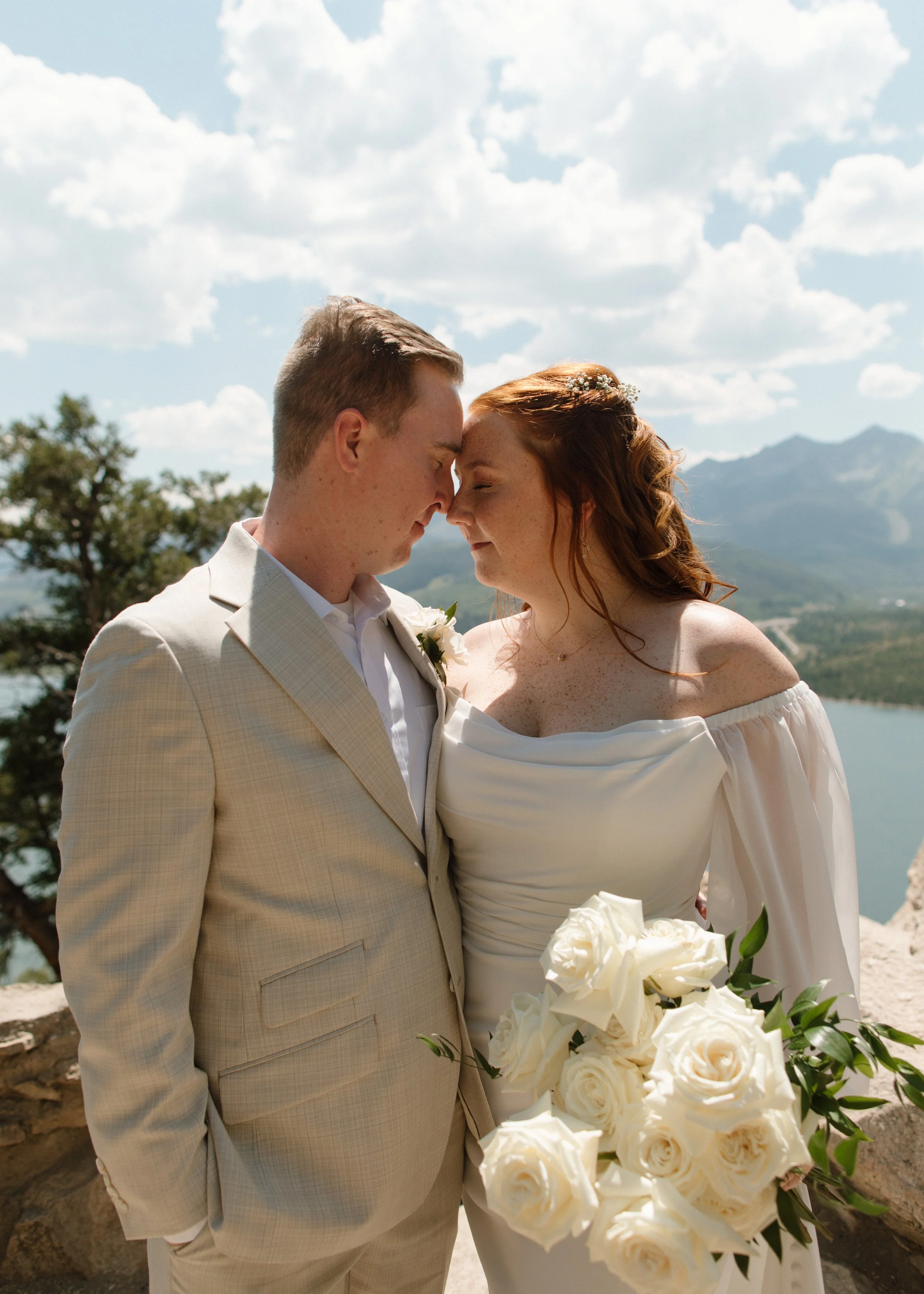 Bride & Groom Photos, Breckenridge CO, Destination wedding, Marisa Claire Photography, Wedding Photographer