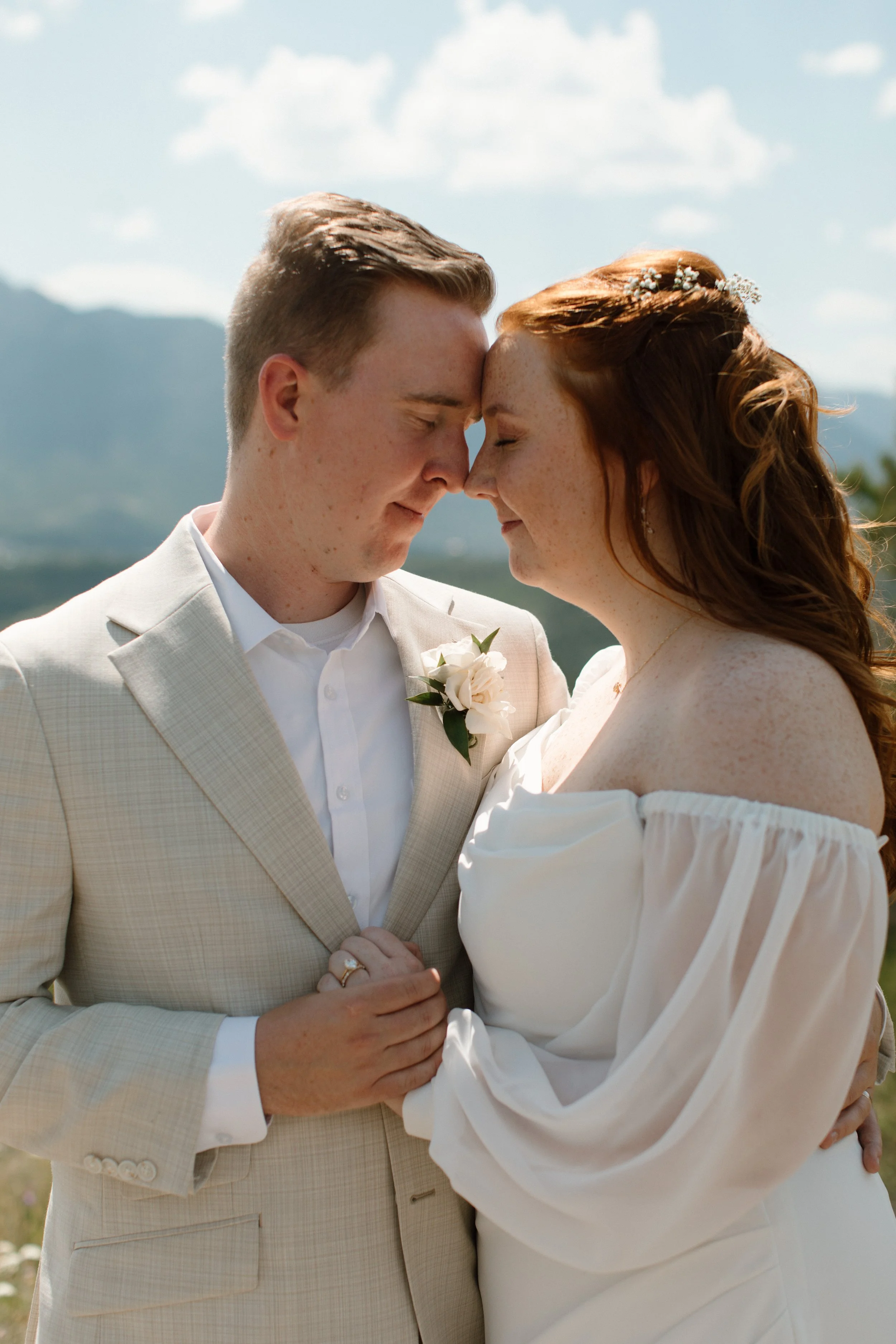 Bride & Groom Photos, Breckenridge CO, Destination wedding, Marisa Claire Photography, Wedding Photographer