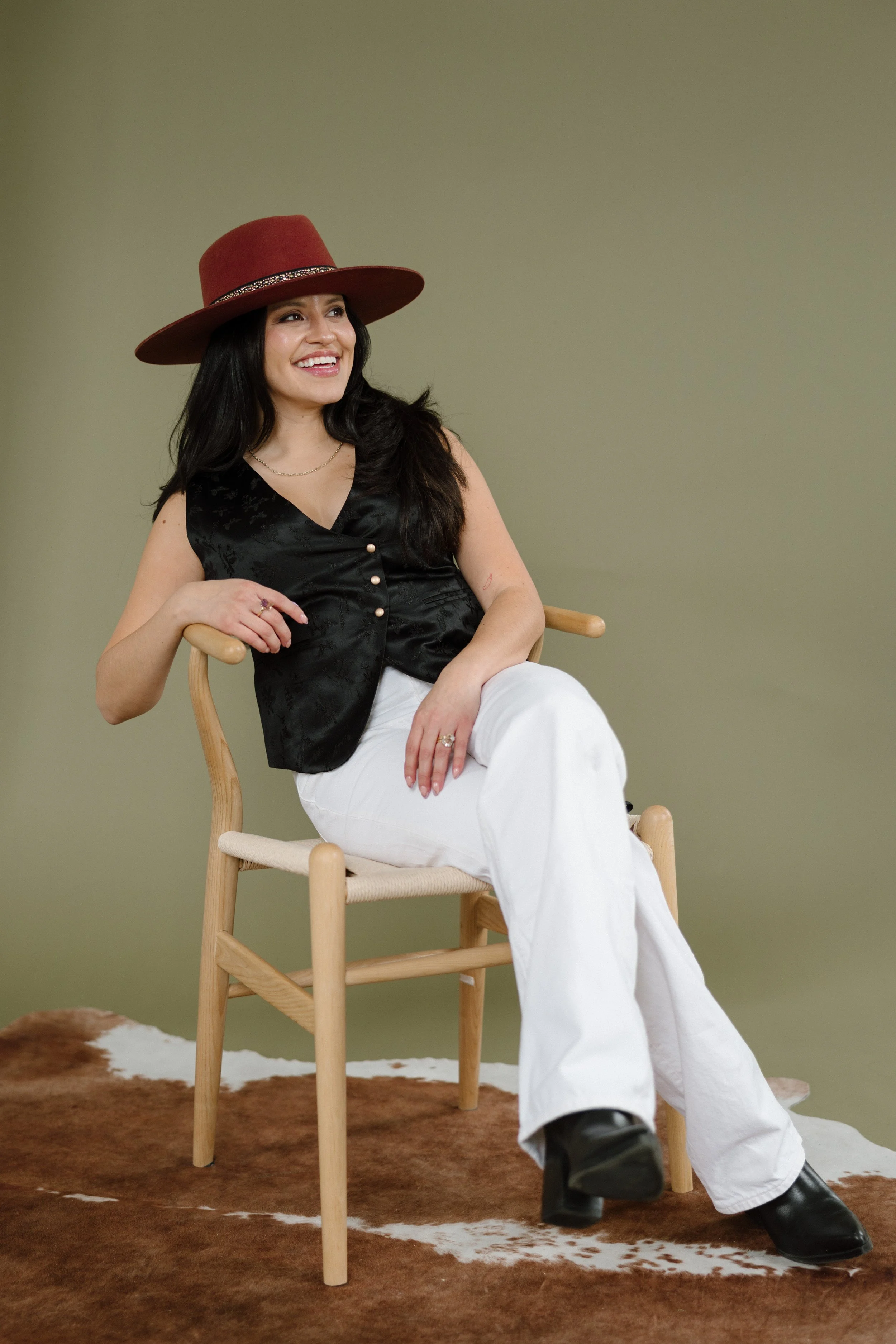 Minnesota wedding photographer, Wedding Photography, elegant, timeless photography, true to color photographer, true to color edits, couples photography, wedding photos, destination photographer, self portraits