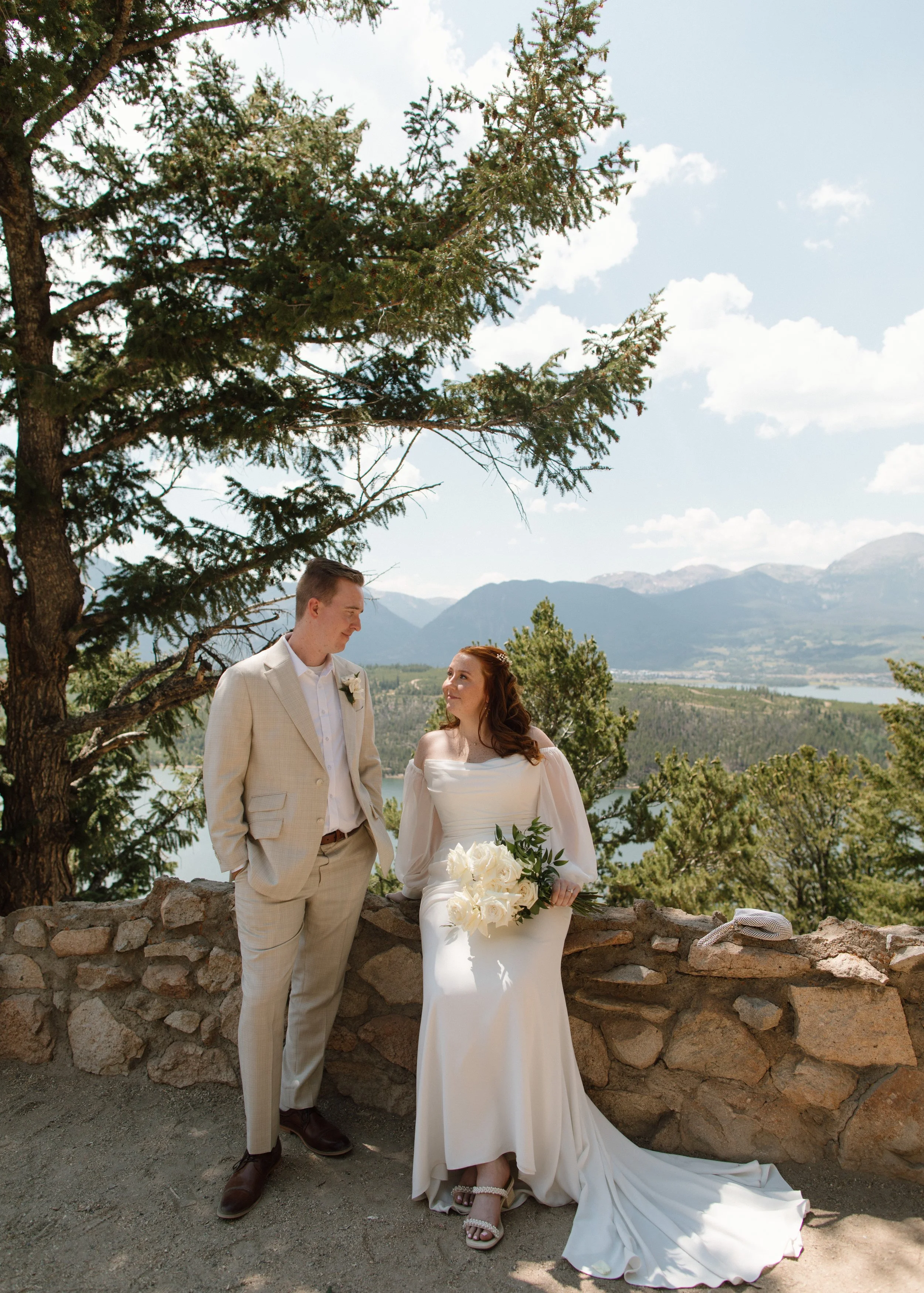 Bride & Groom Photos, Breckenridge CO, Destination wedding, Marisa Claire Photography, Wedding Photographer