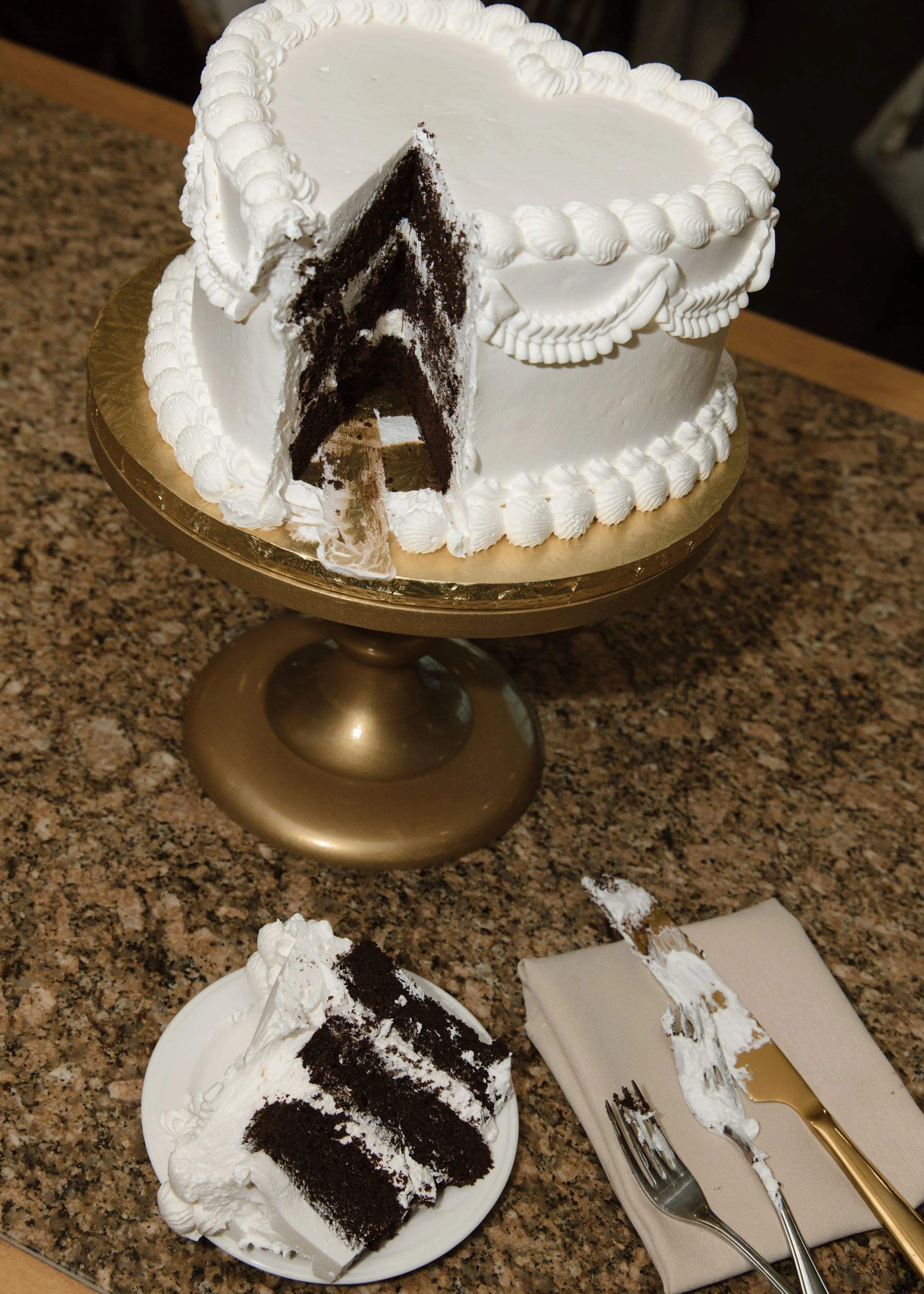 Stonebrooke Golf Cub, Minnesota wedding photographer, Wedding Photography, elegant, timeless photography, true to color photographer, true to color edits, couples photography, wedding photos, destination photographer, wedding details