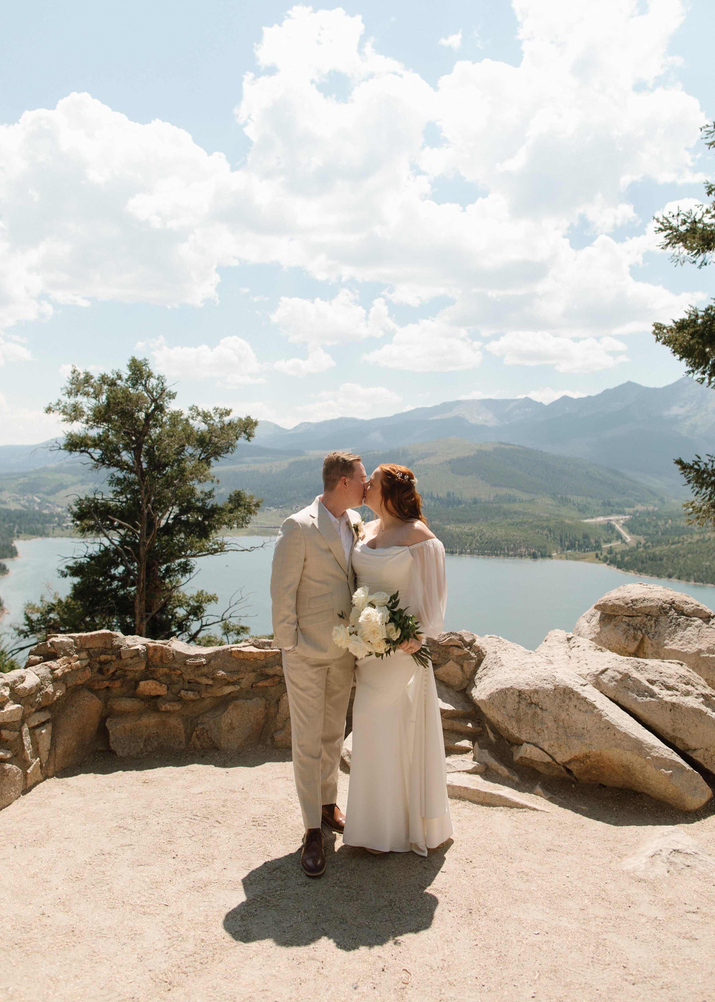 Bride & Groom Photos, Breckenridge CO, Destination wedding, Marisa Claire Photography, Wedding Photographer