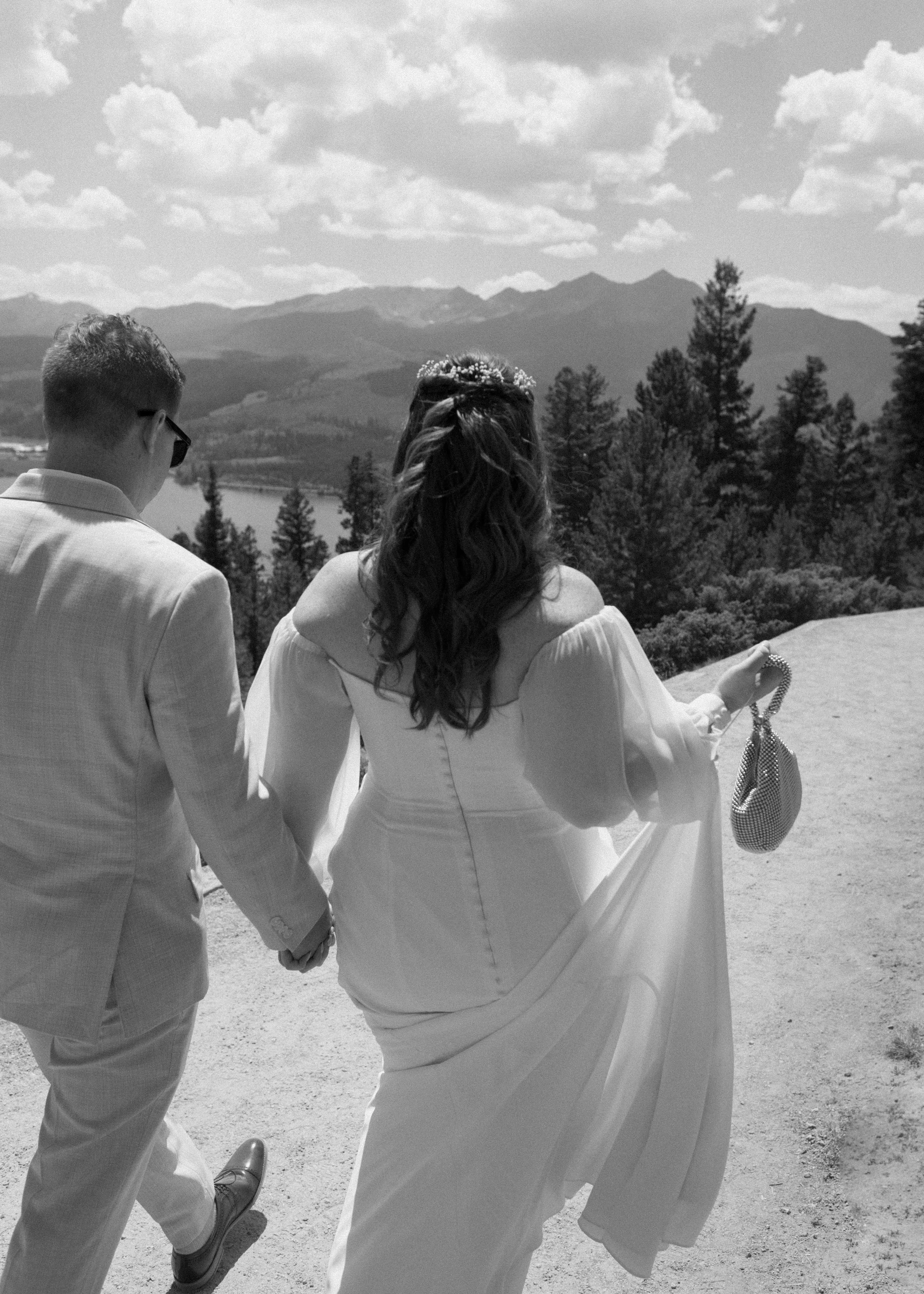 Bride & Groom Photos, Breckenridge CO, Destination wedding, Marisa Claire Photography, Wedding Photographer