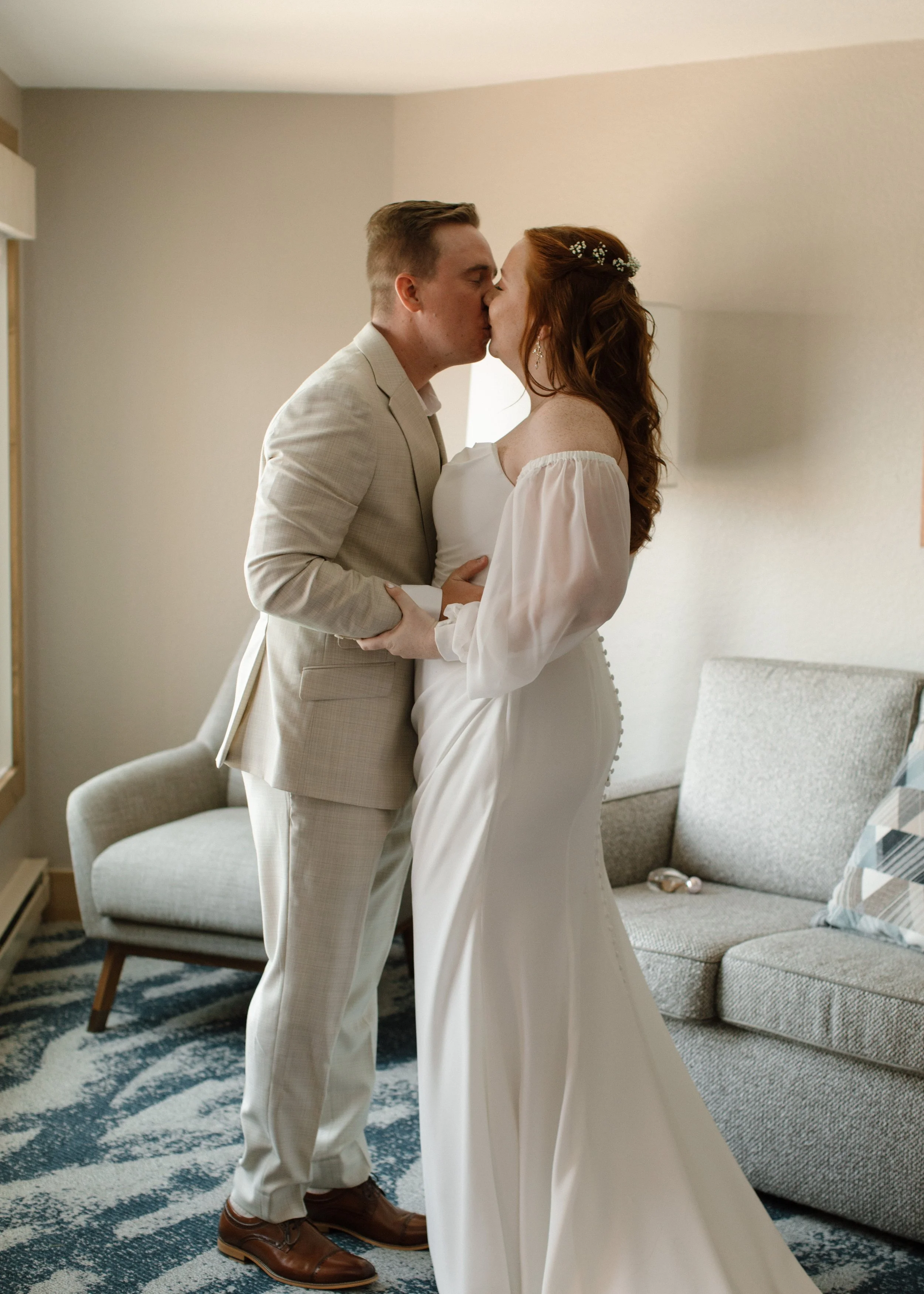 Bride & Groom Getting Ready, Breckenridge CO, Destination wedding, Marisa Claire Photography, Wedding Photographer