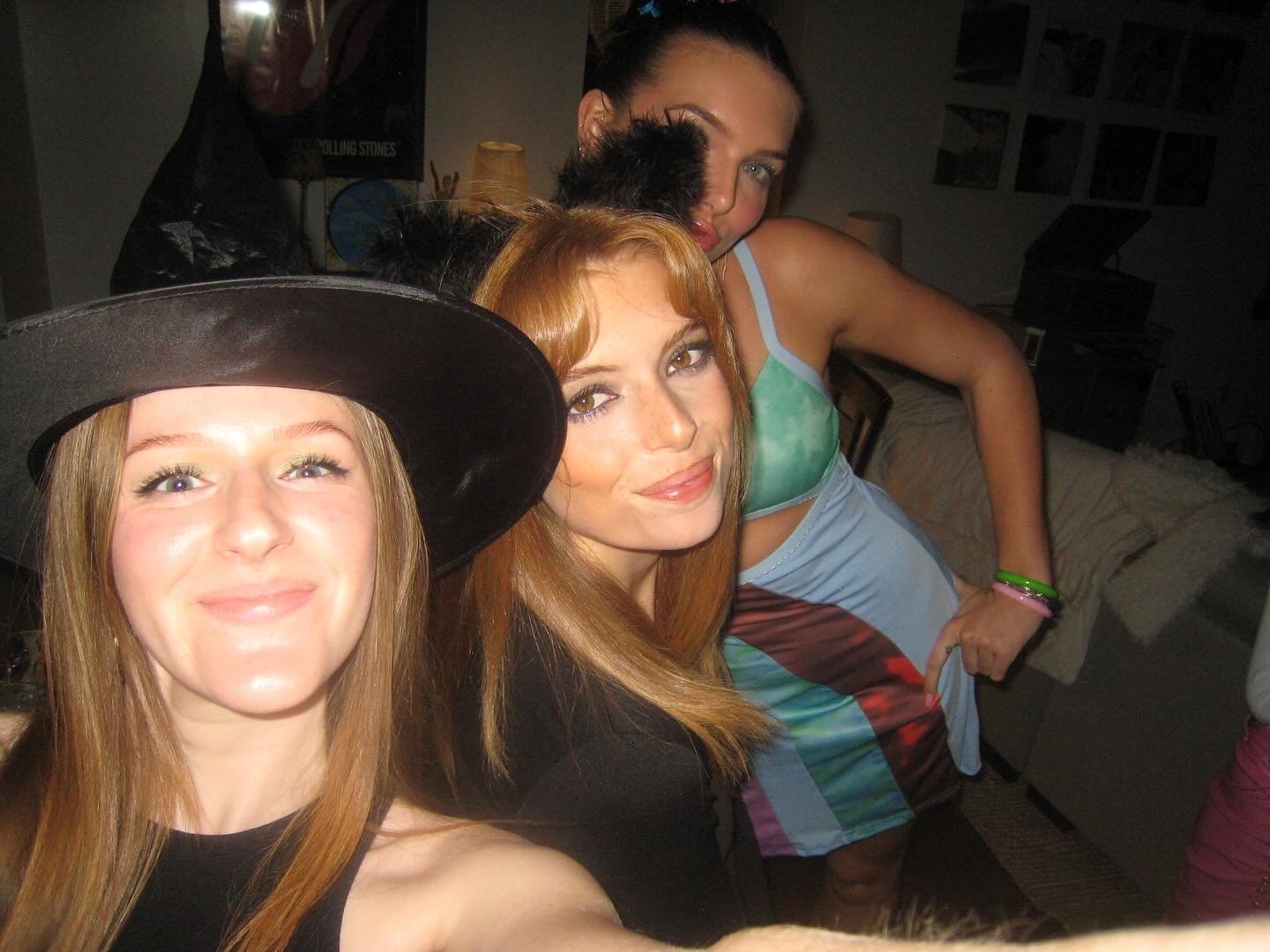 Everybody scream (it&rsquo;s festive)! 🐈&zwj;⬛👯&zwj;♀️