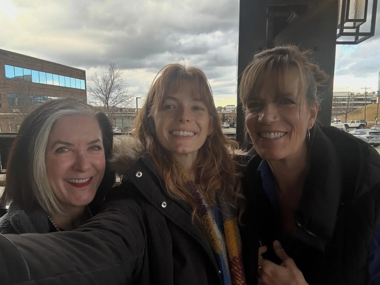 Shoutout to my studio support! Not only some of my first donors, but came to hang out and see JUNE in the works and made my trip to Boston that much more amazing (and brought snacks 😌) Click the link in my bio to join the project support family!!