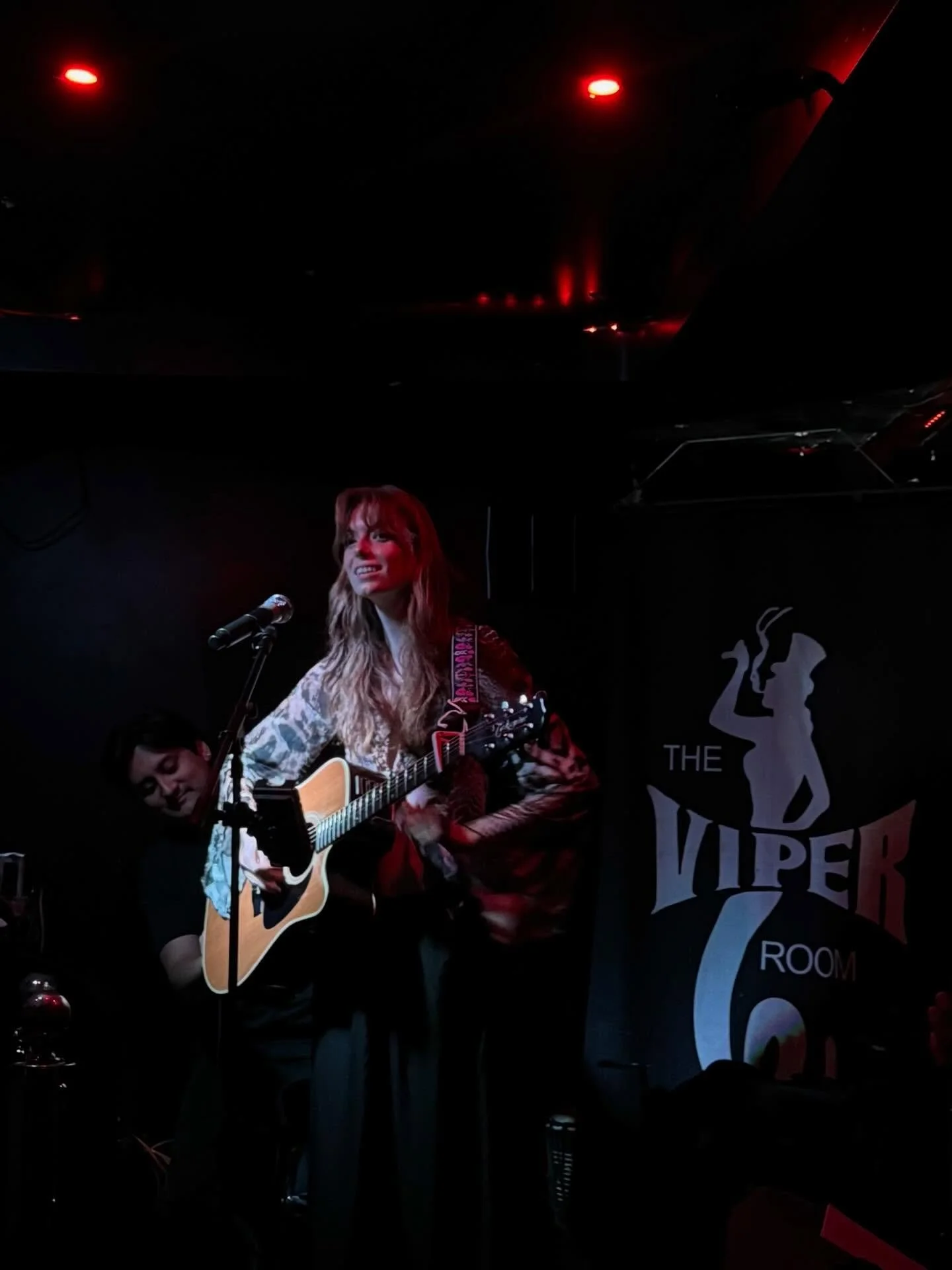 My first show in LA ☺️ Thank you @kelly_mcgarry_presents for organizing such an incredible night and lineup of artists and for agreeing to let me sing my little songs at THE Viper Room! LOVE to everyone who came and made my night so special. I hope I