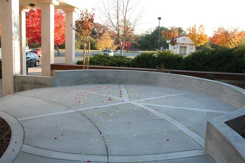 Centennialpark_plaza_01.jpg