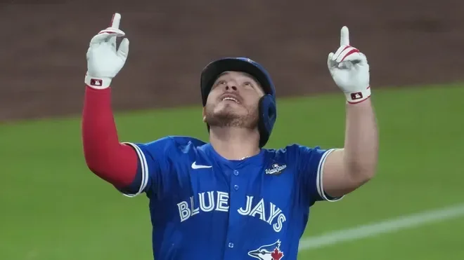 Six-seven? More like 5'8'': The Alejandro Kirk story