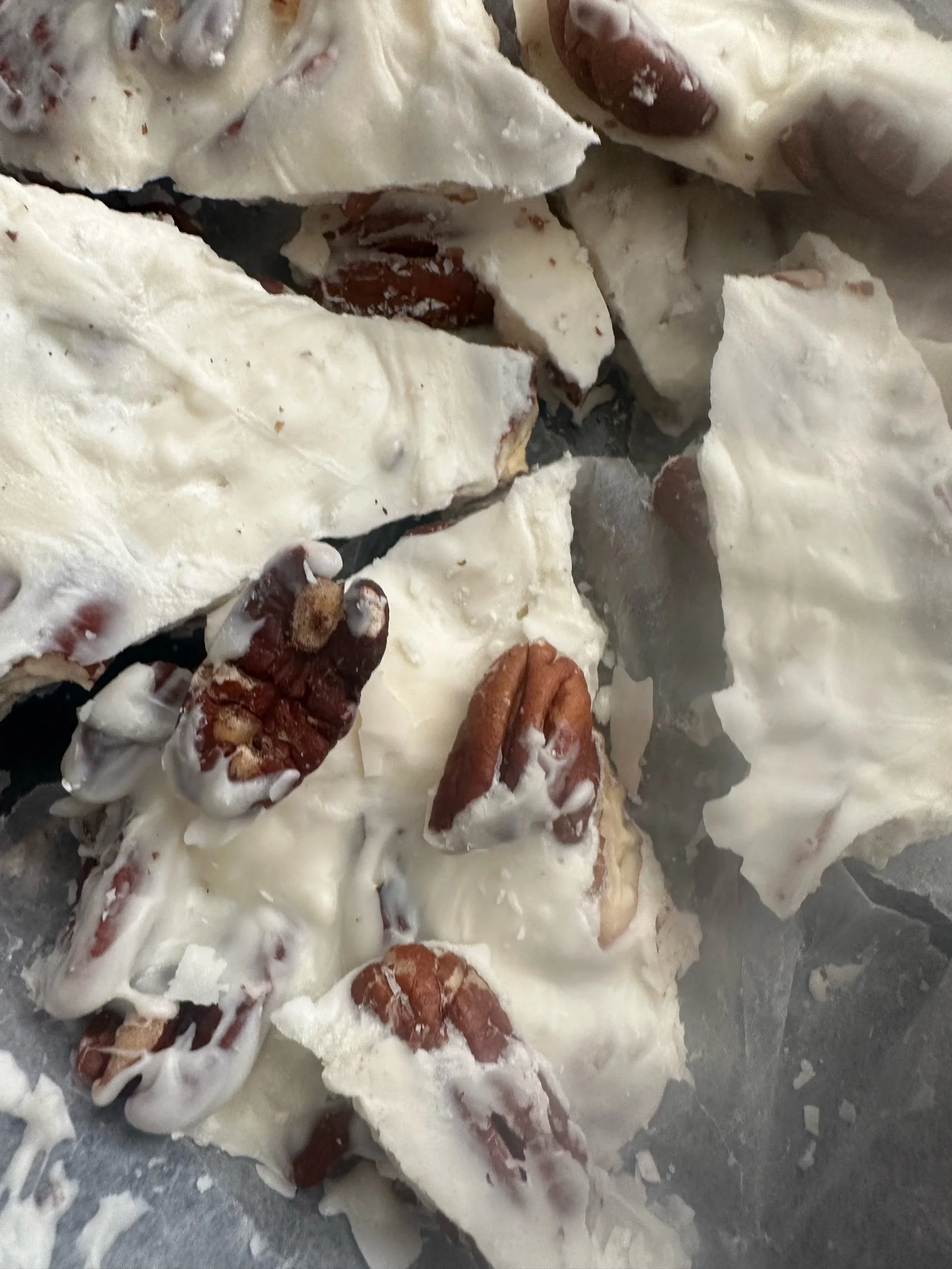 1/2 lb White Chocolate Pecan Bark