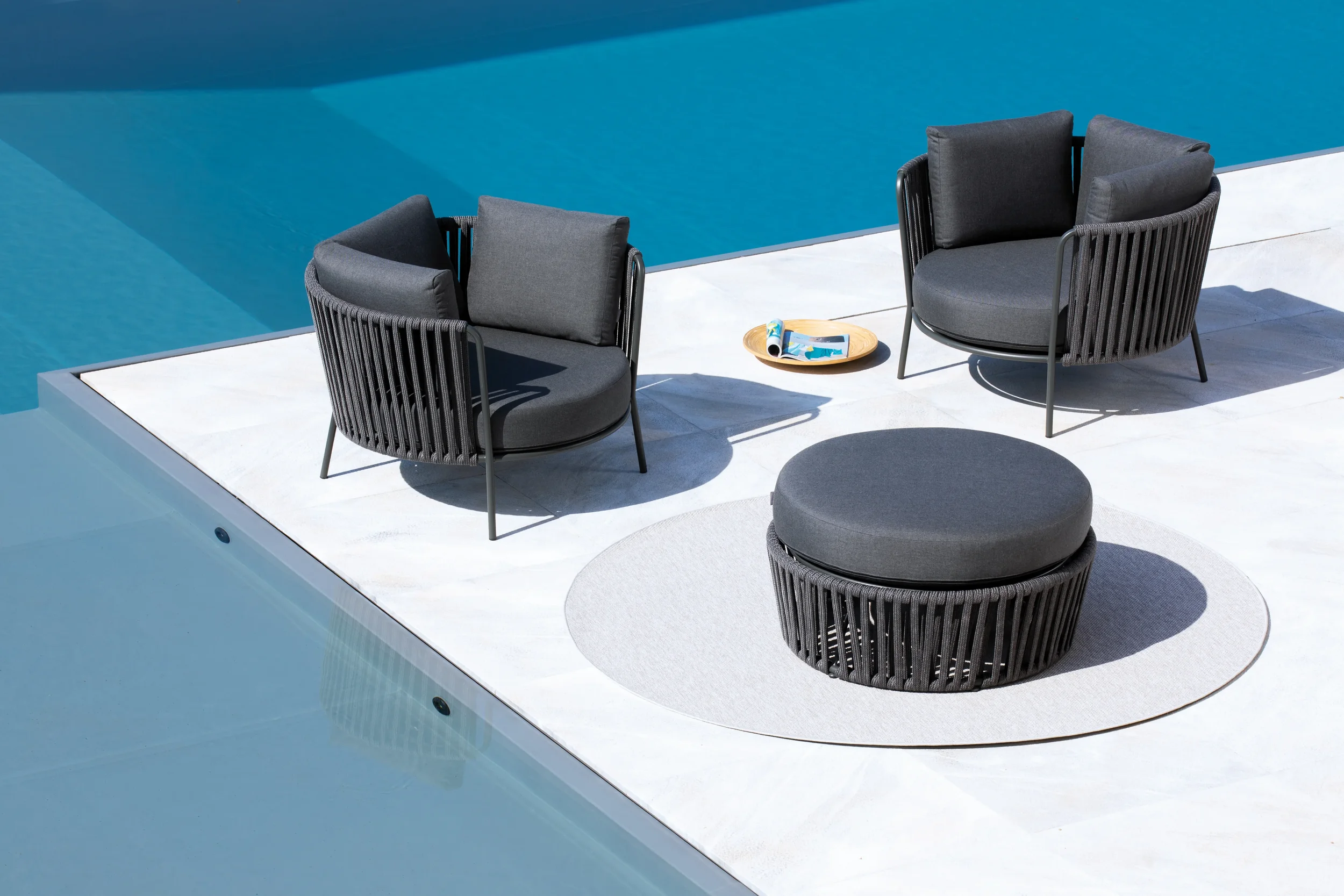 Daisy Rope Maxi Lounge Chair